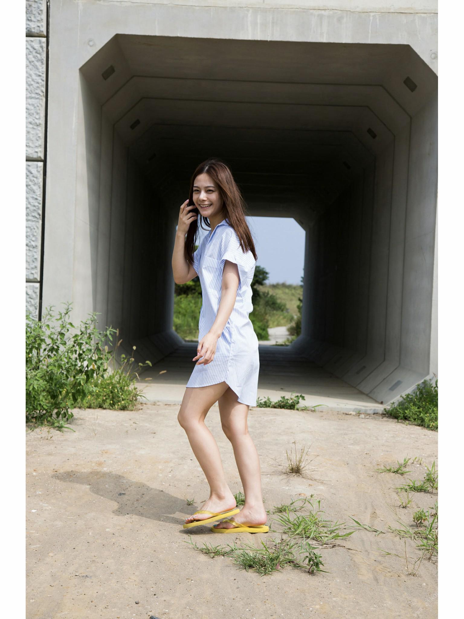 요시타카 네네 여름 바다에서 너를 만날 수 있다면 주간 포스트 디지털 사진집[69P