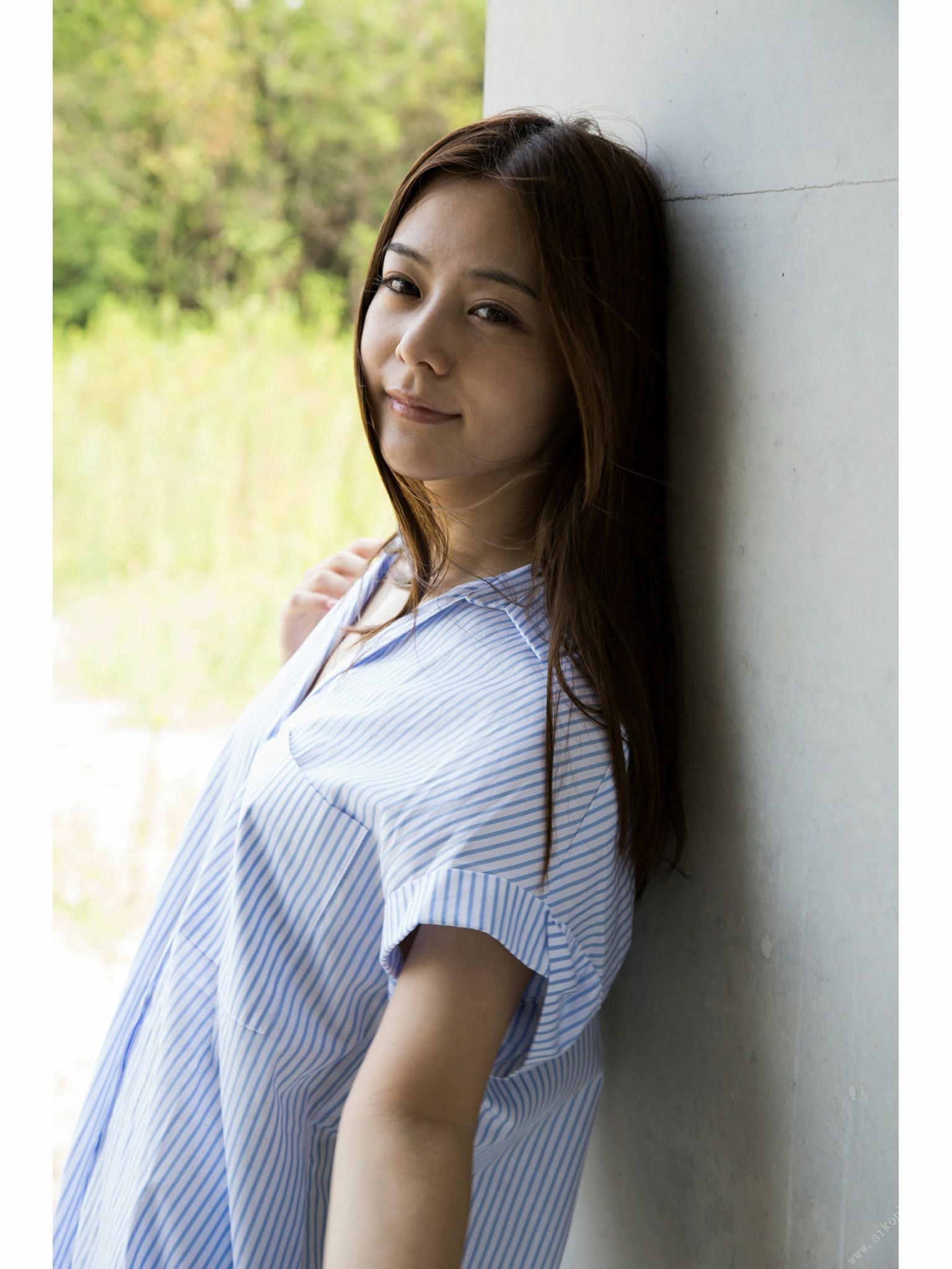 요시타카 네네 여름 바다에서 너를 만날 수 있다면 주간 포스트 디지털 사진집[69P