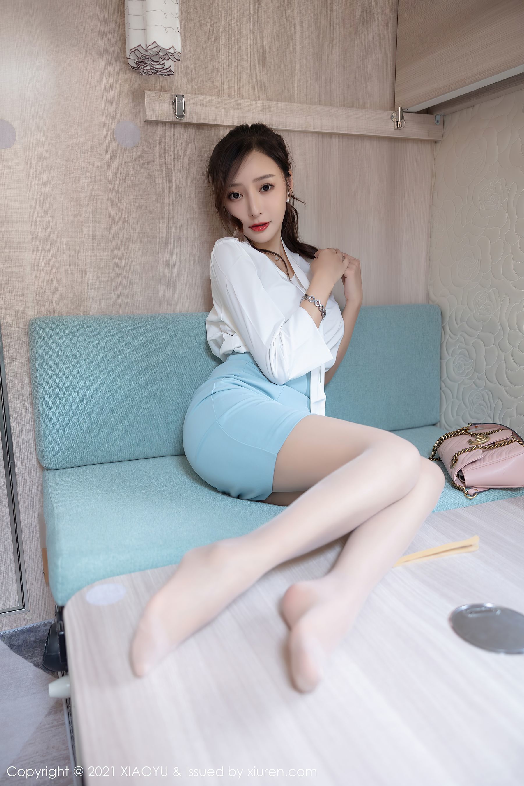 Bộ ảnh XIAOYU Vol.635 Wang Xinyao Yanni street photo