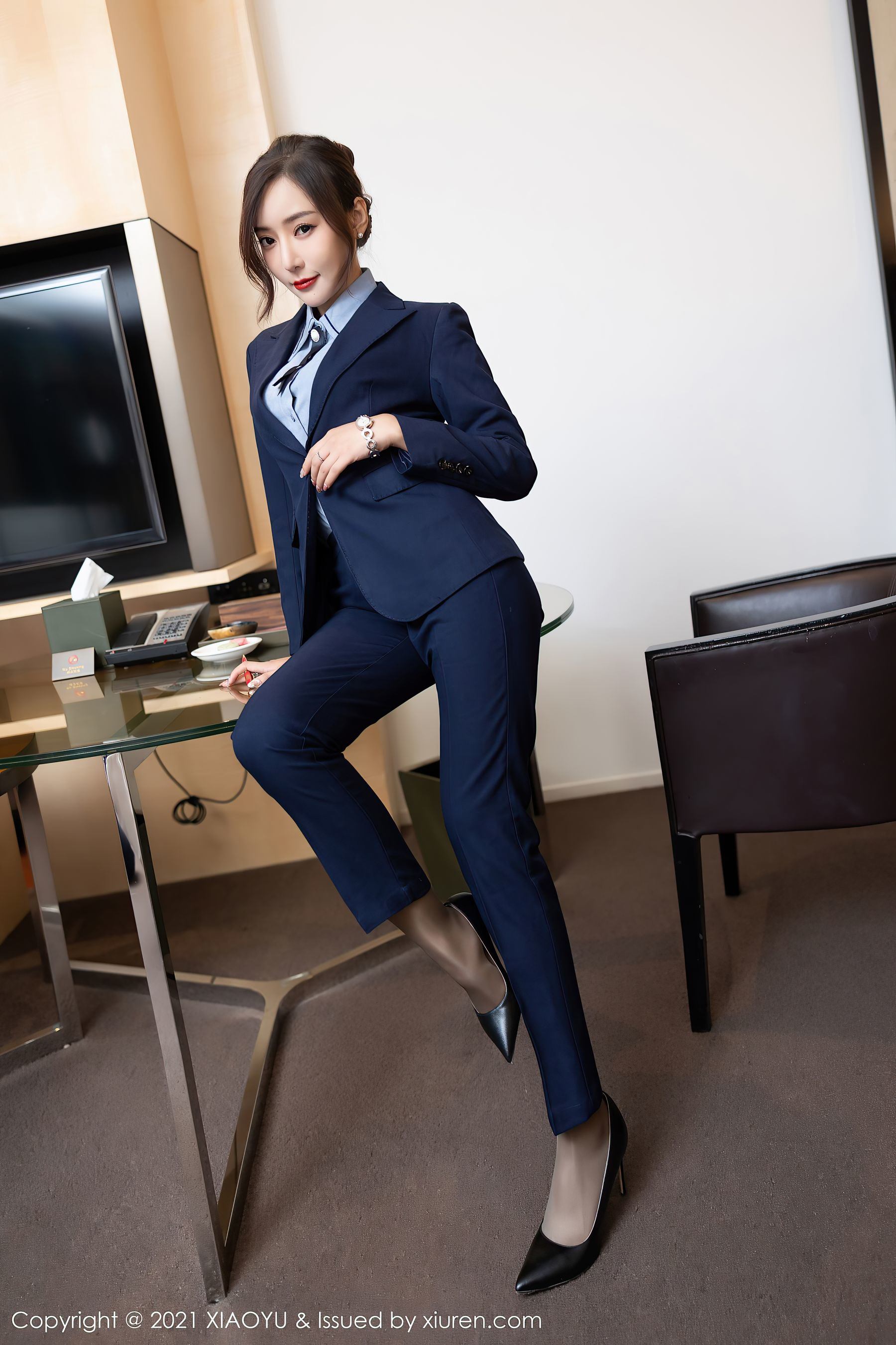 XIAOYU Vol.639 Wang Xinyao Yanni Office OL Set