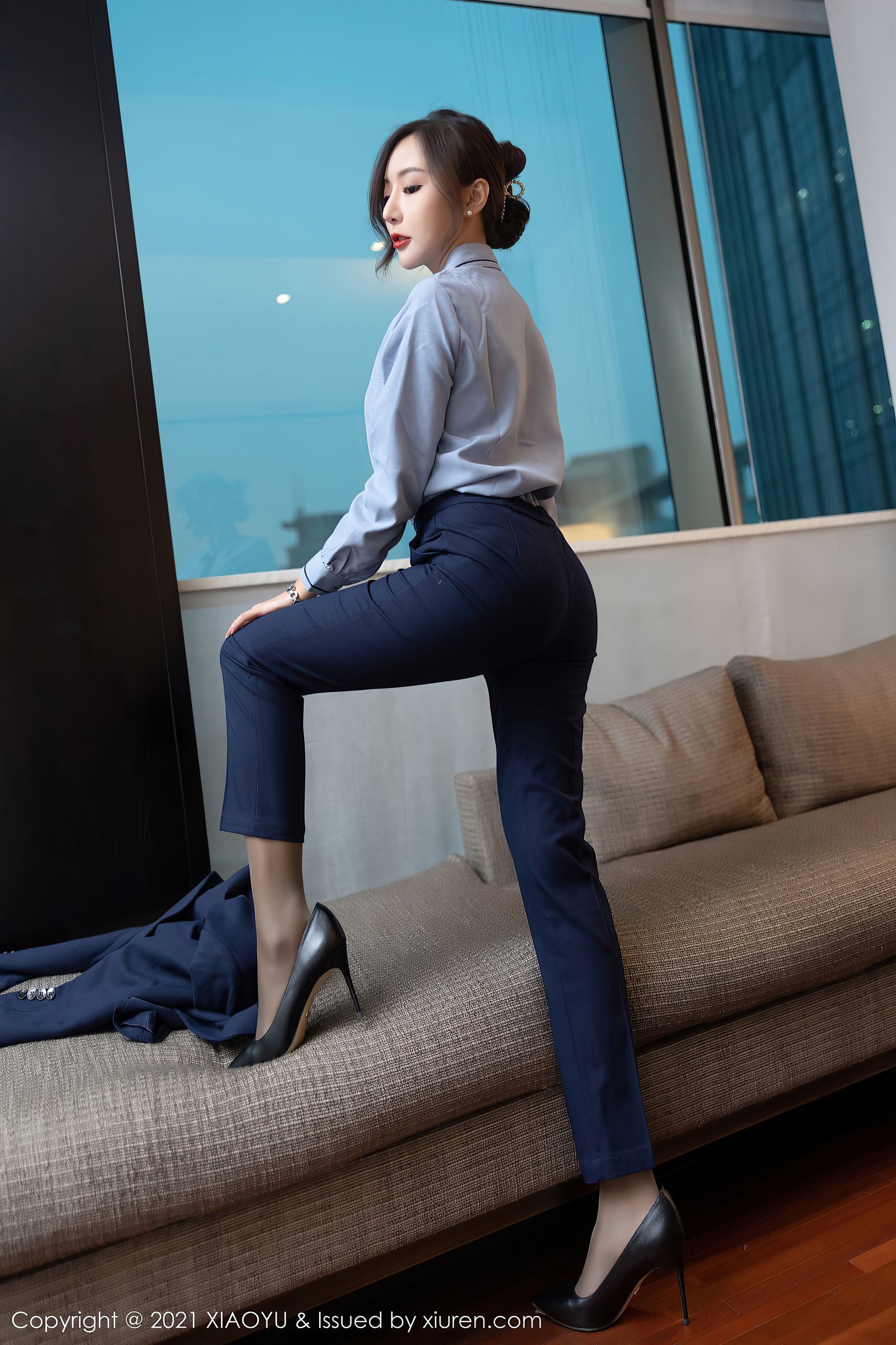 XIAOYU Vol.639 Wang Xinyao Yanni Office OL Set