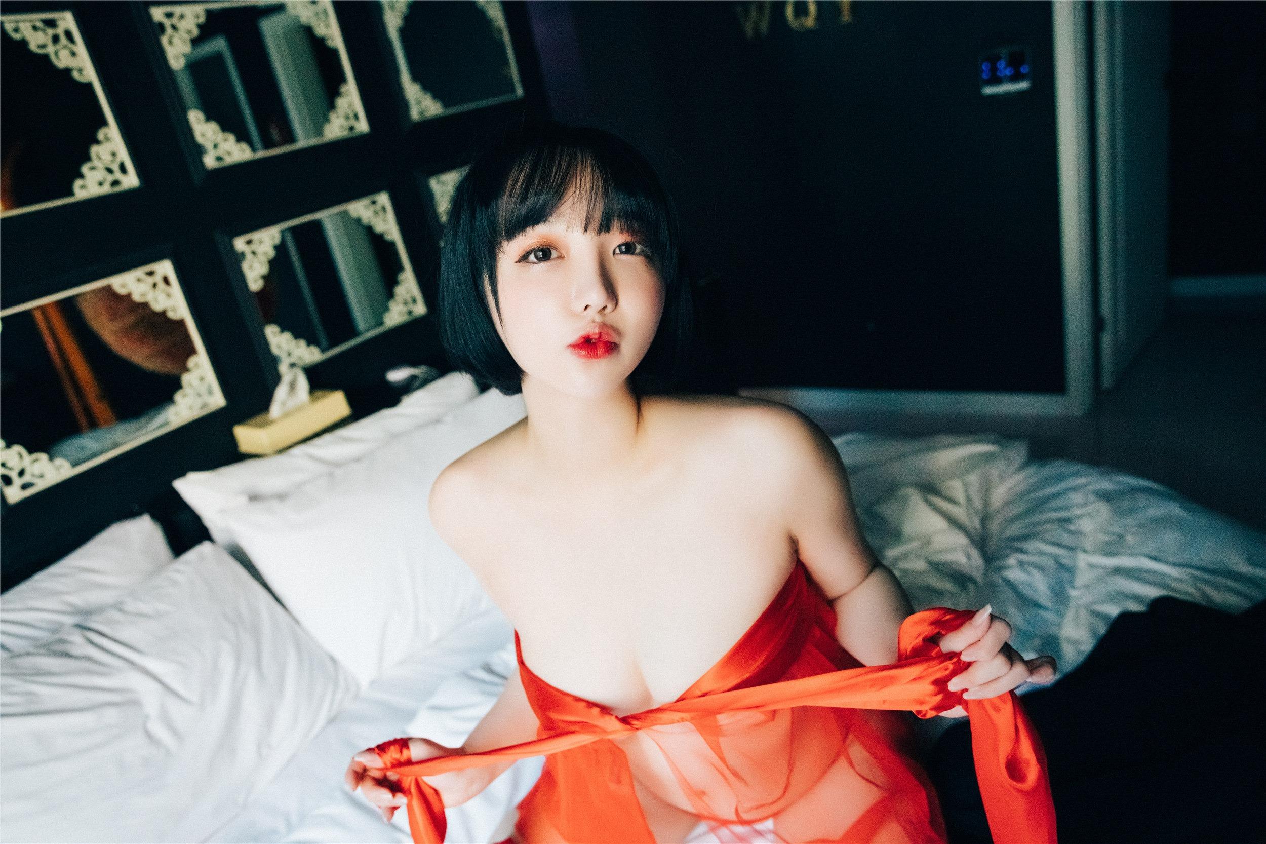 [Loozy] Doube Date Son Ye-Eun(손예은) [93P]