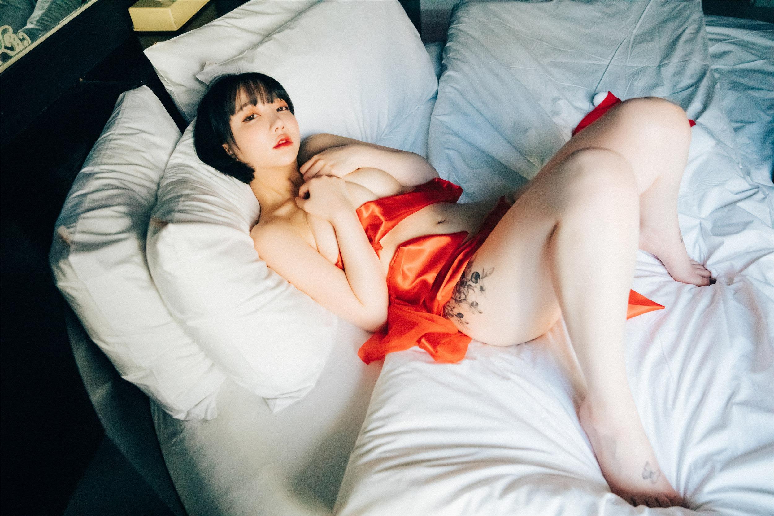 [Loozy] Doube Date Son Ye-Eun(손예은) [93P]