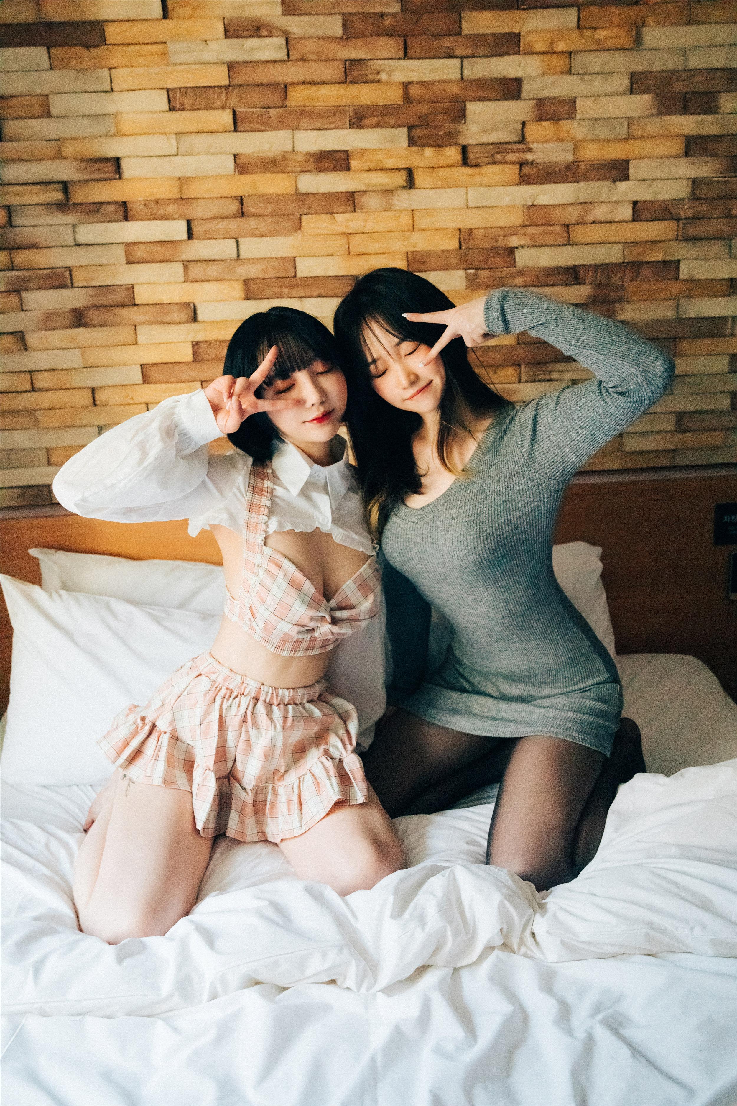 Loozy] Ngày Hẹn Hò Đôi Son Ye-Eun [93P