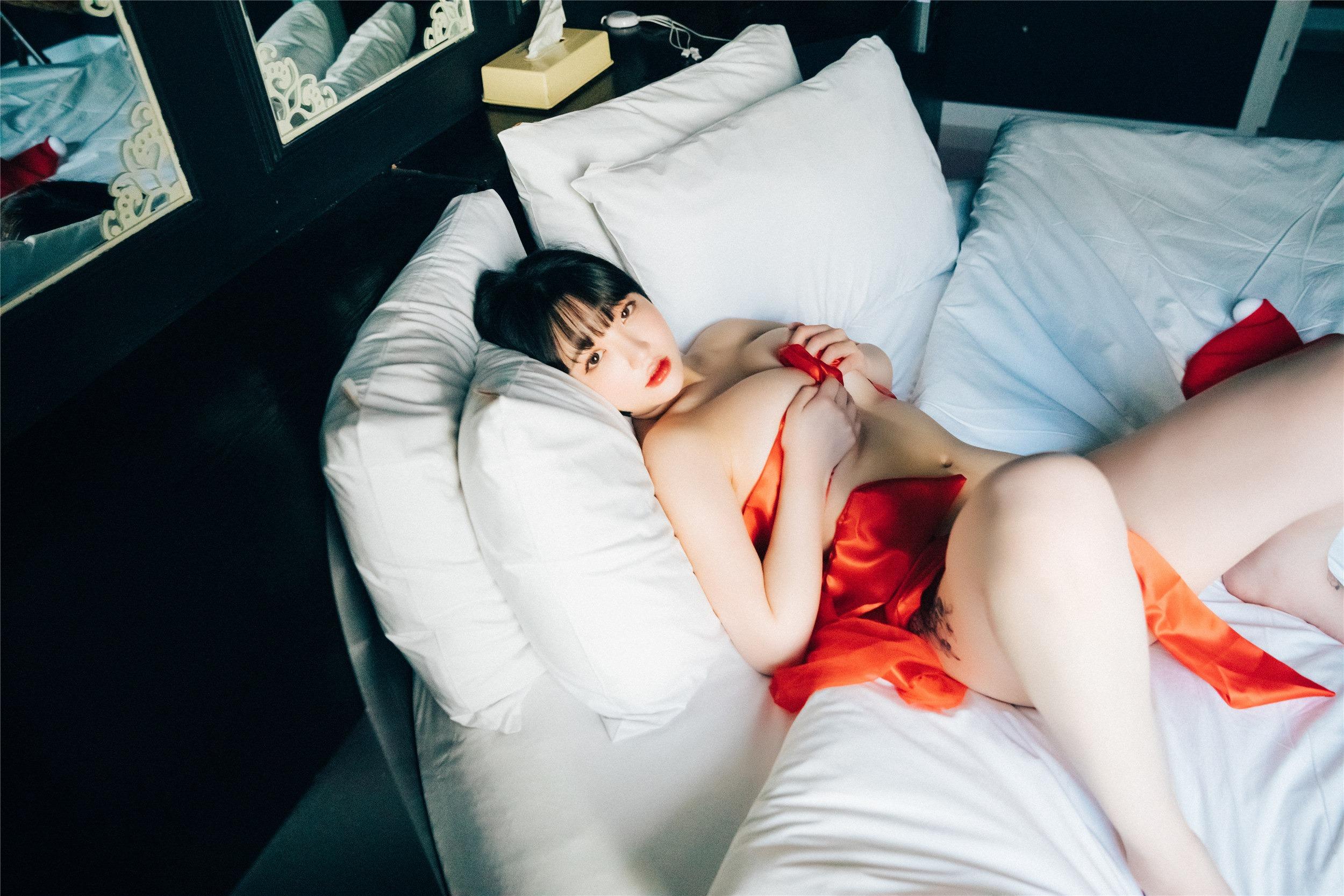 [Loozy] Doube Date Son Ye-Eun(손예은) [93P]