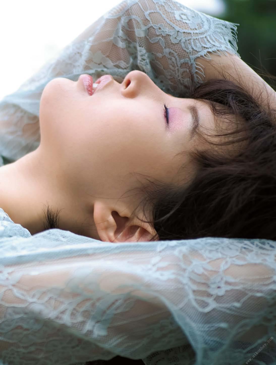 AS I AM - As It Is - Aoi Tsukasa Photobook [109P