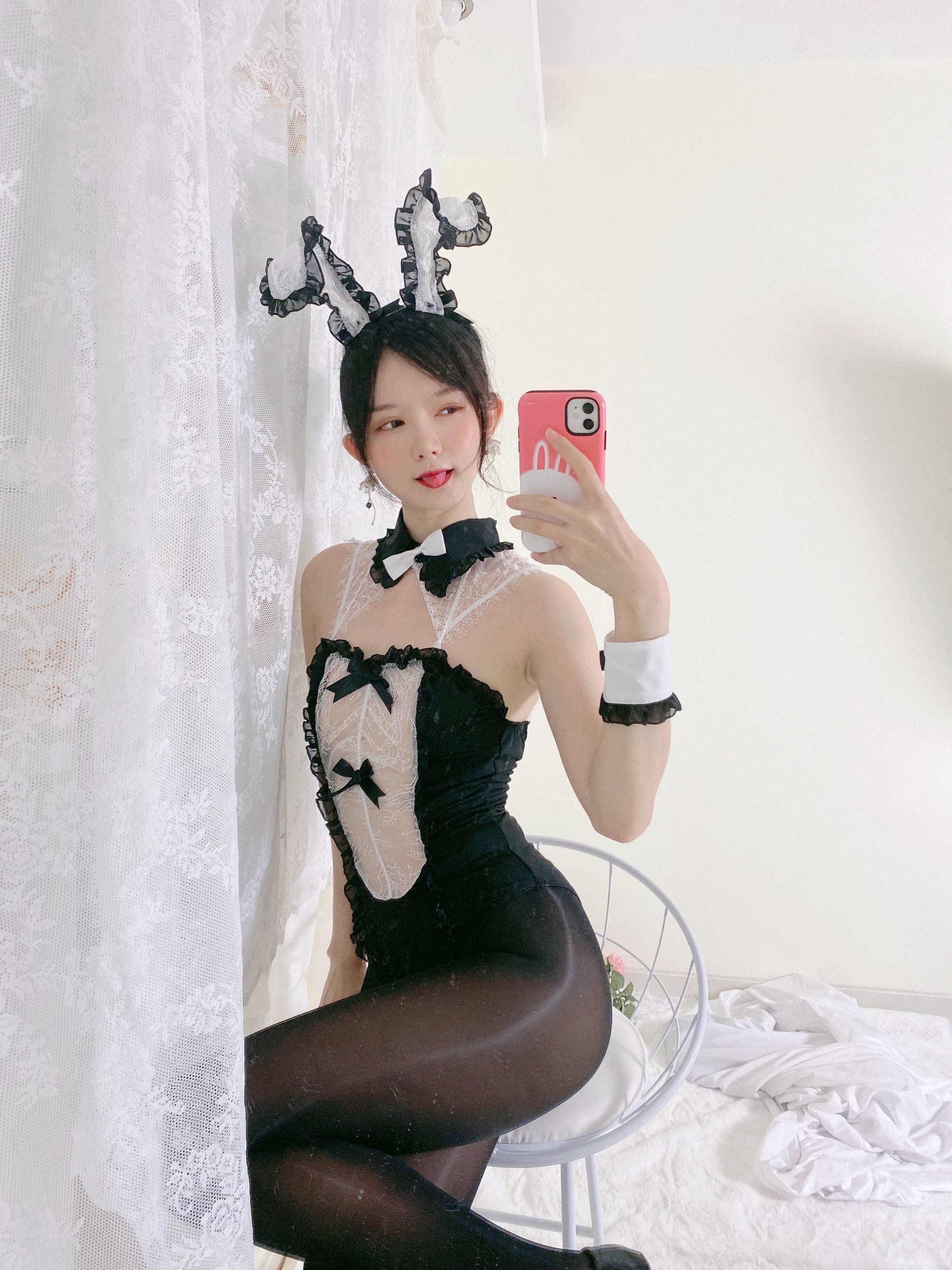 Welfare COS] 51 Jiang - Shiny Socks