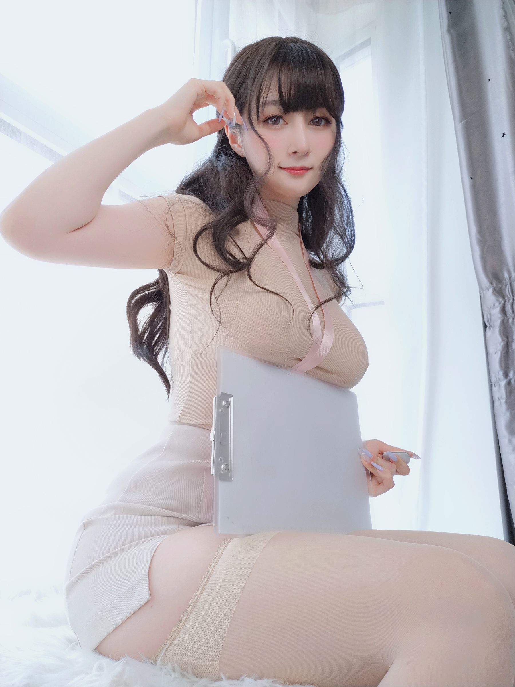 Welfare COS] Coser Miss Xiaojie Baiyin - Junior at Work
