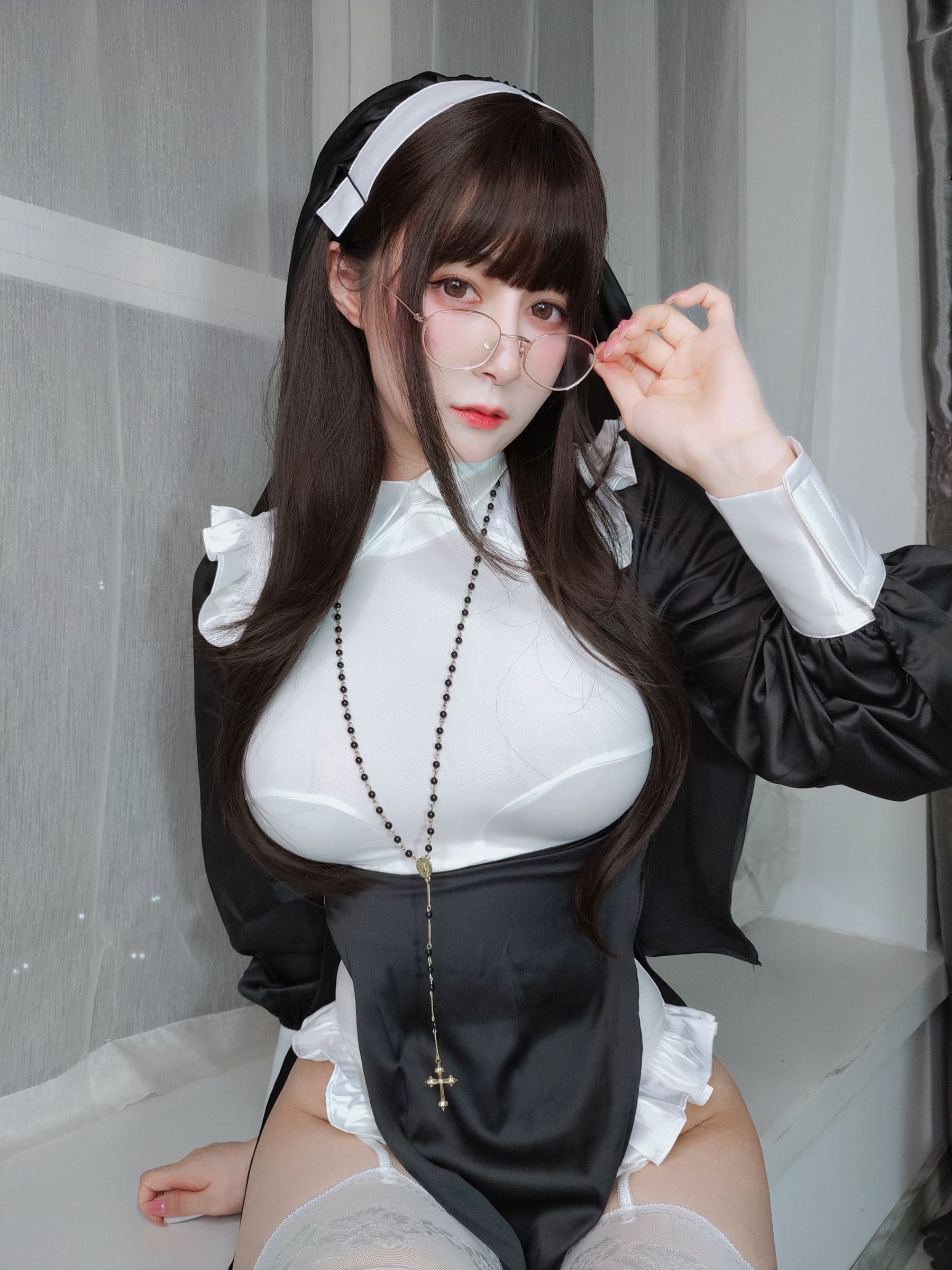 福利COS] 科瑟小姐姐白銀 - 修女