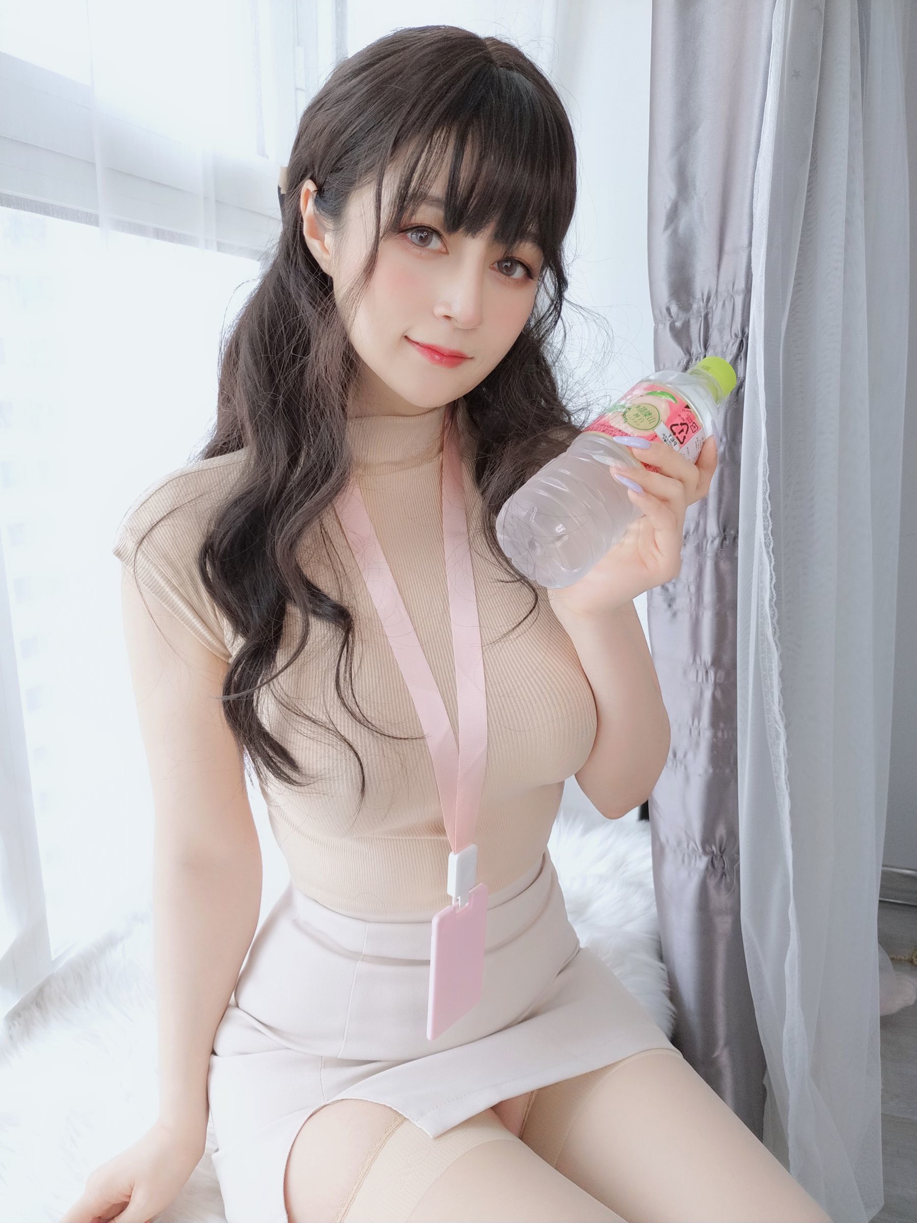 Welfare COS] Coser Xiaojie Baiyin - Do you want to drink water, senpai?
