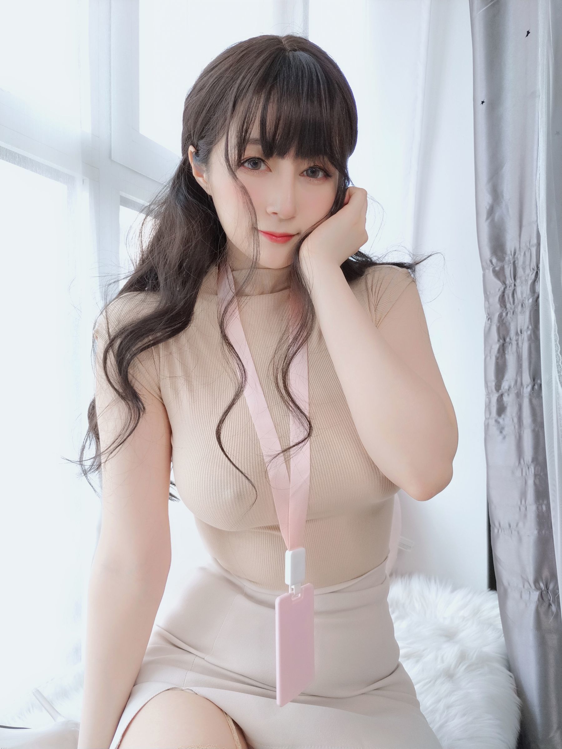 Welfare COS] Coser Tiểu thư Bạch Ngân - Bạn có muốn uống nước không, senpai?