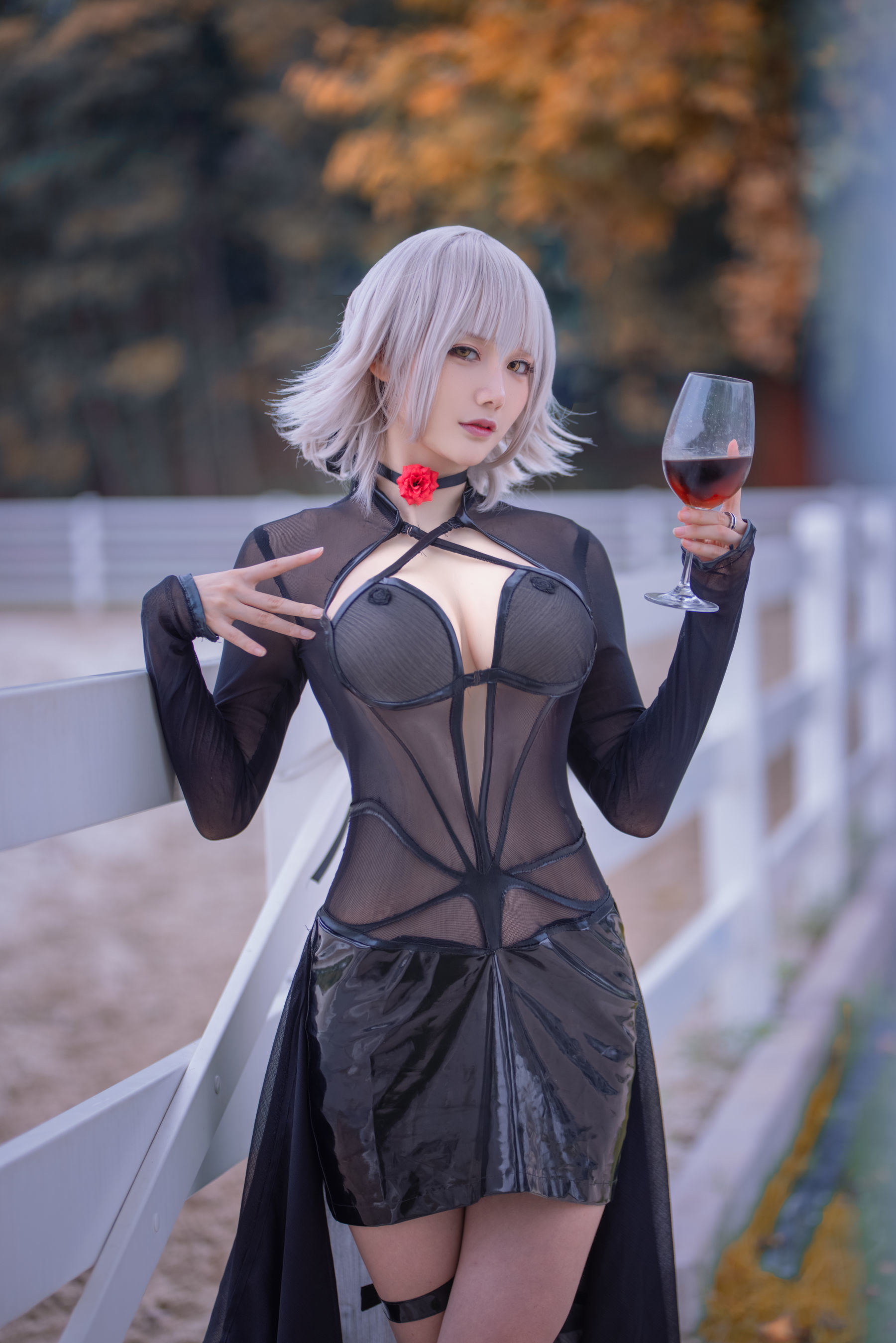 Phúc lợi COS] Cô gái cosplay Xian Jiu Airi - Jeanne Đen Ma Hội