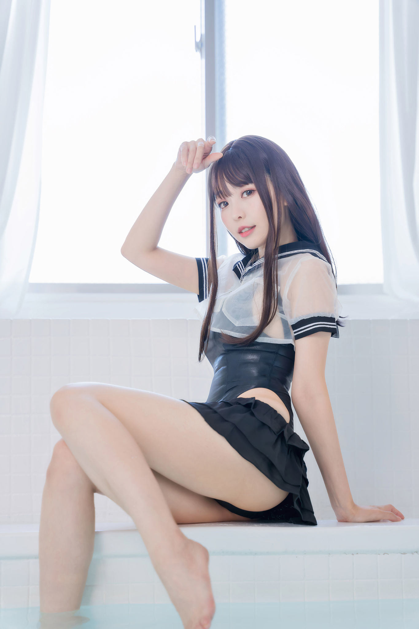Welfare COS] Ely_eee(ElyEE Tử) - Áo bơi đua