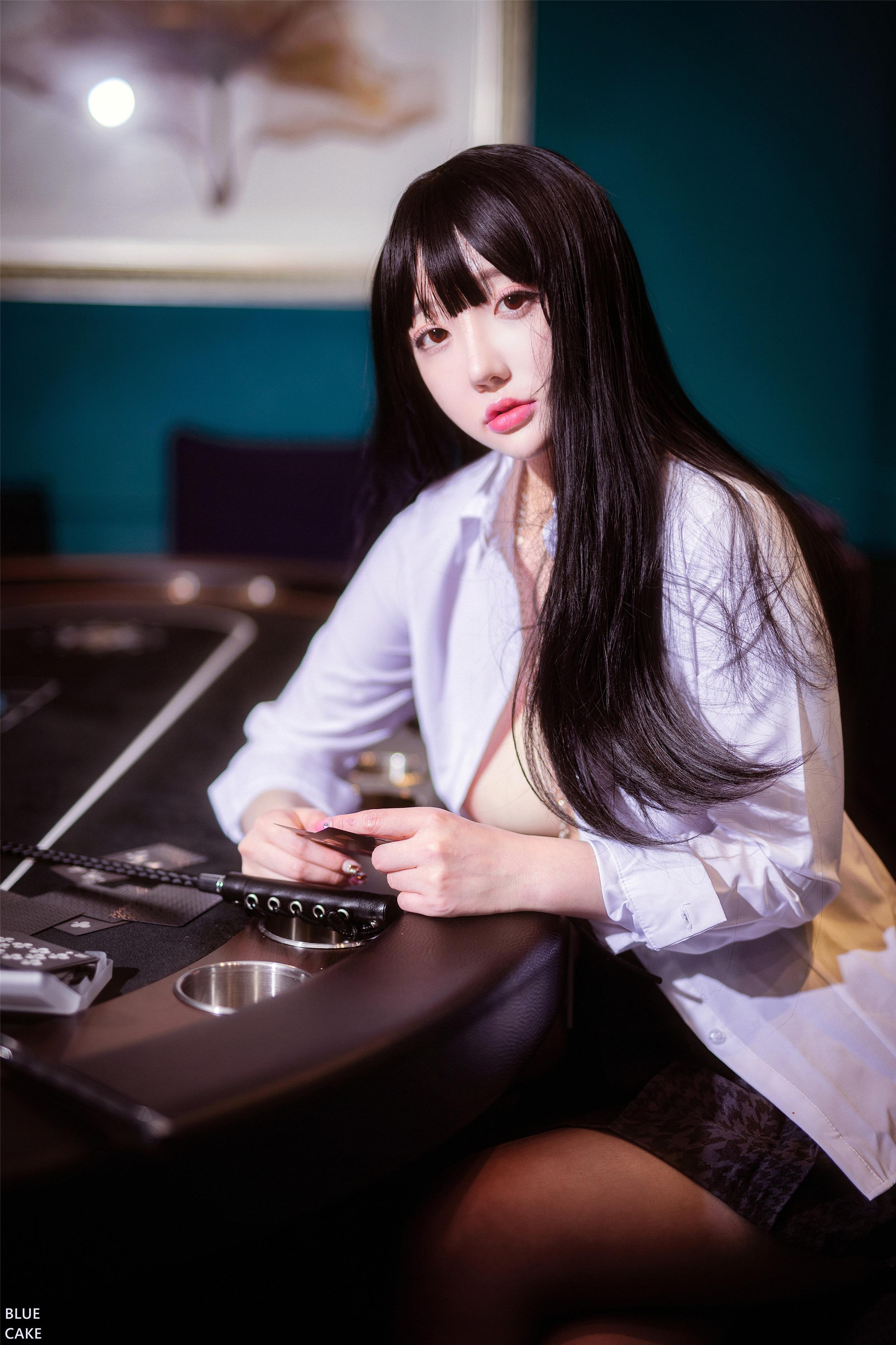[BLUECAKE] Son Ye-Eun (손예은) - Hardcore Gambling [118P]