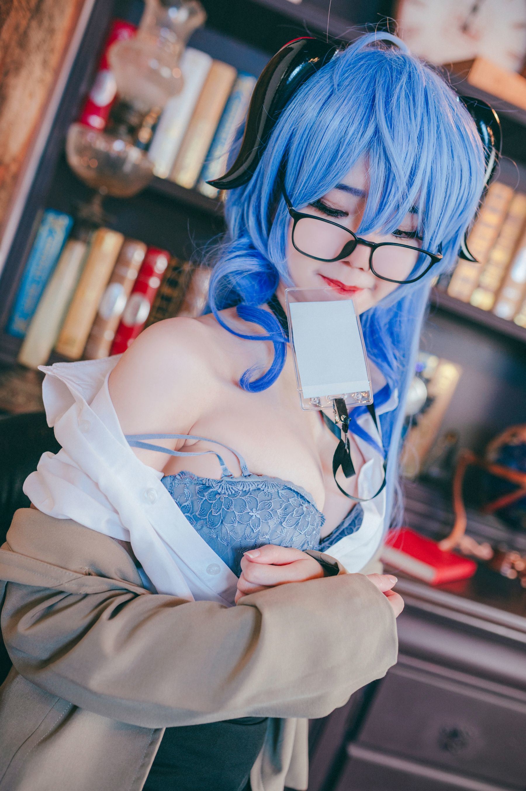 Welfare Cosplay: Sally Dorasnow - Ganyu OL
