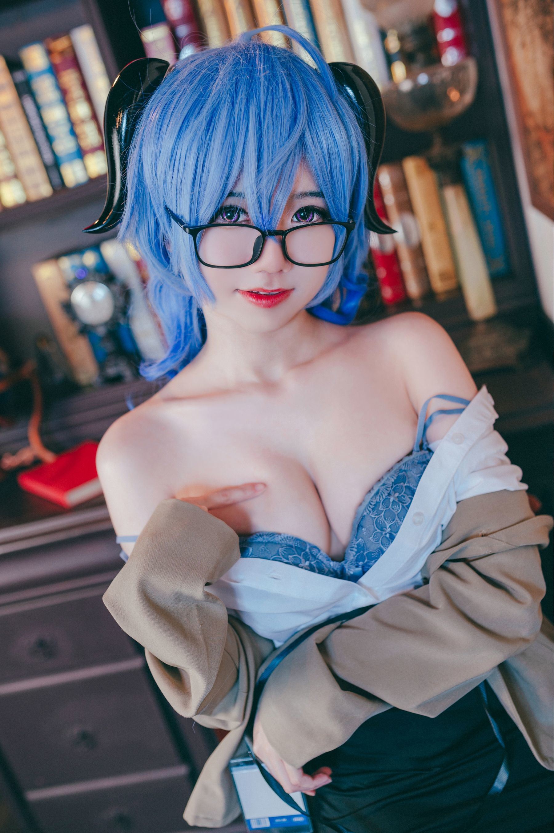 Cosplay Phúc Lợi] Sally Dorasnow - Ganyu OL
