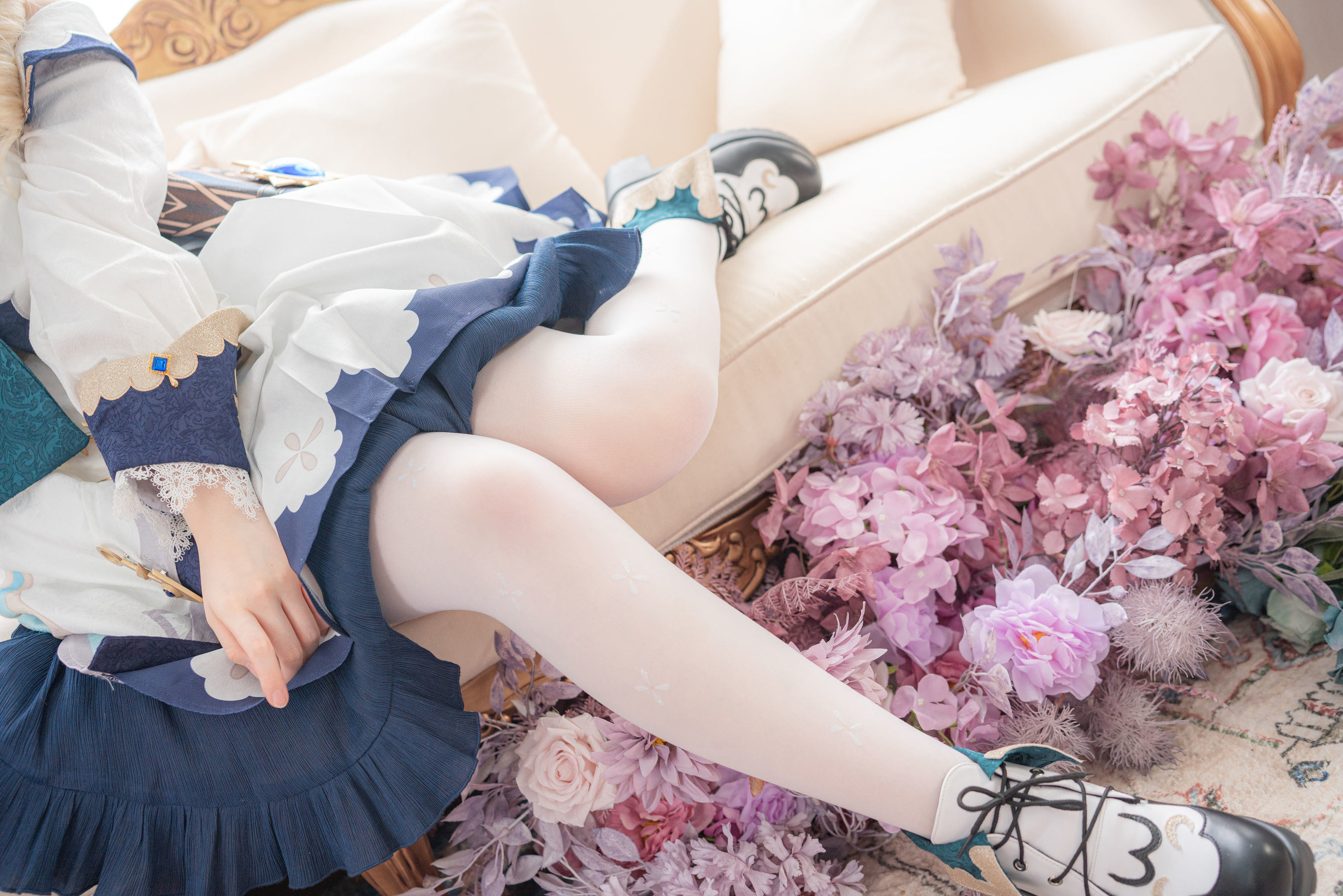 Sayako Barbara Genshin Impact Cosplay | Photo Gallery