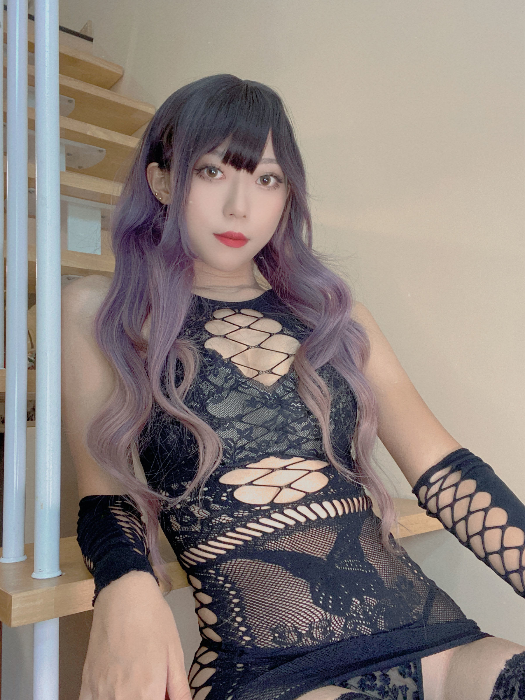 福利COS] 動漫博主莫尼冷冷 - 花花網衣
