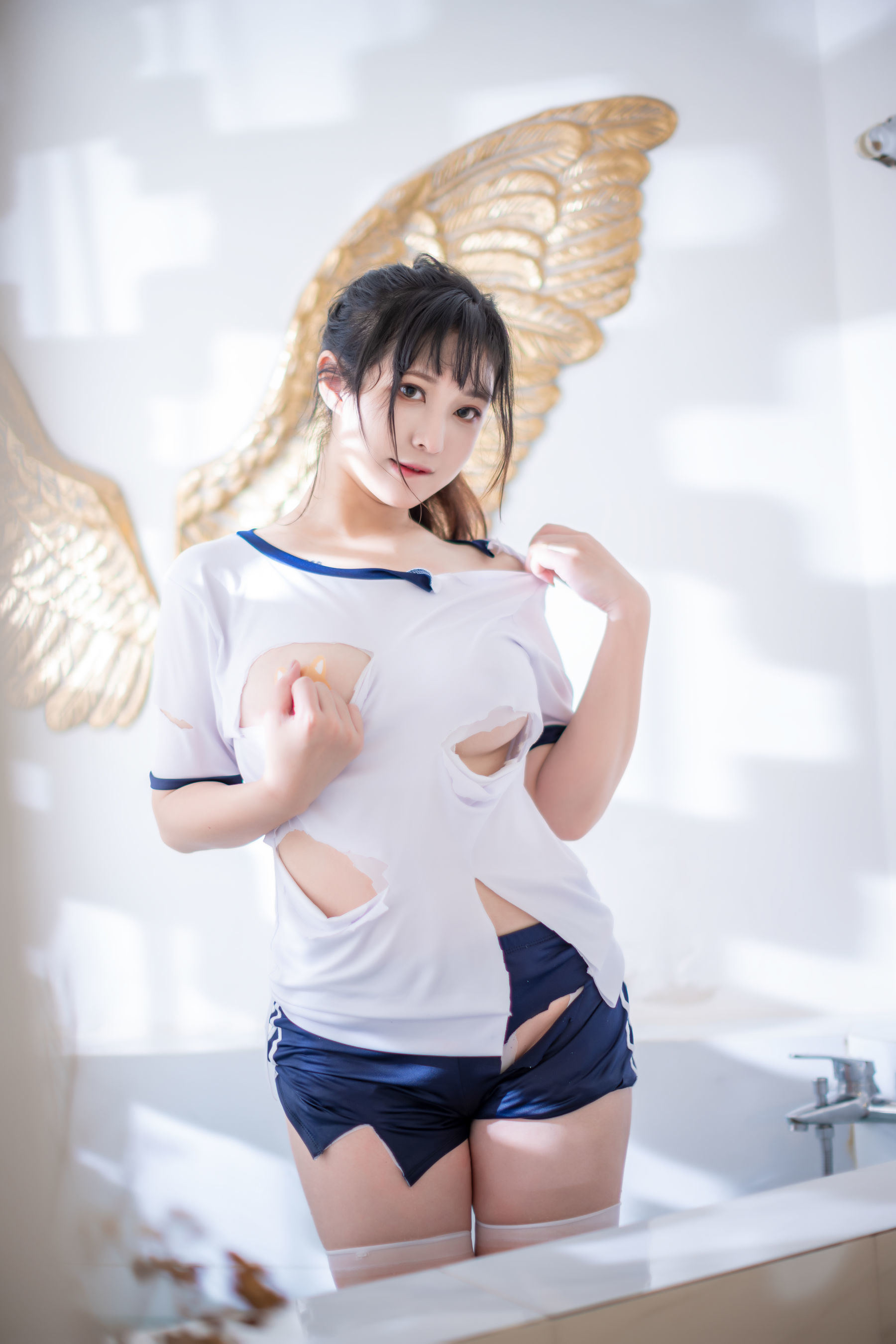 Welfare COS] Qi Xing Jia Gou Zai - The Bathhouse's Gymnastics Uniform