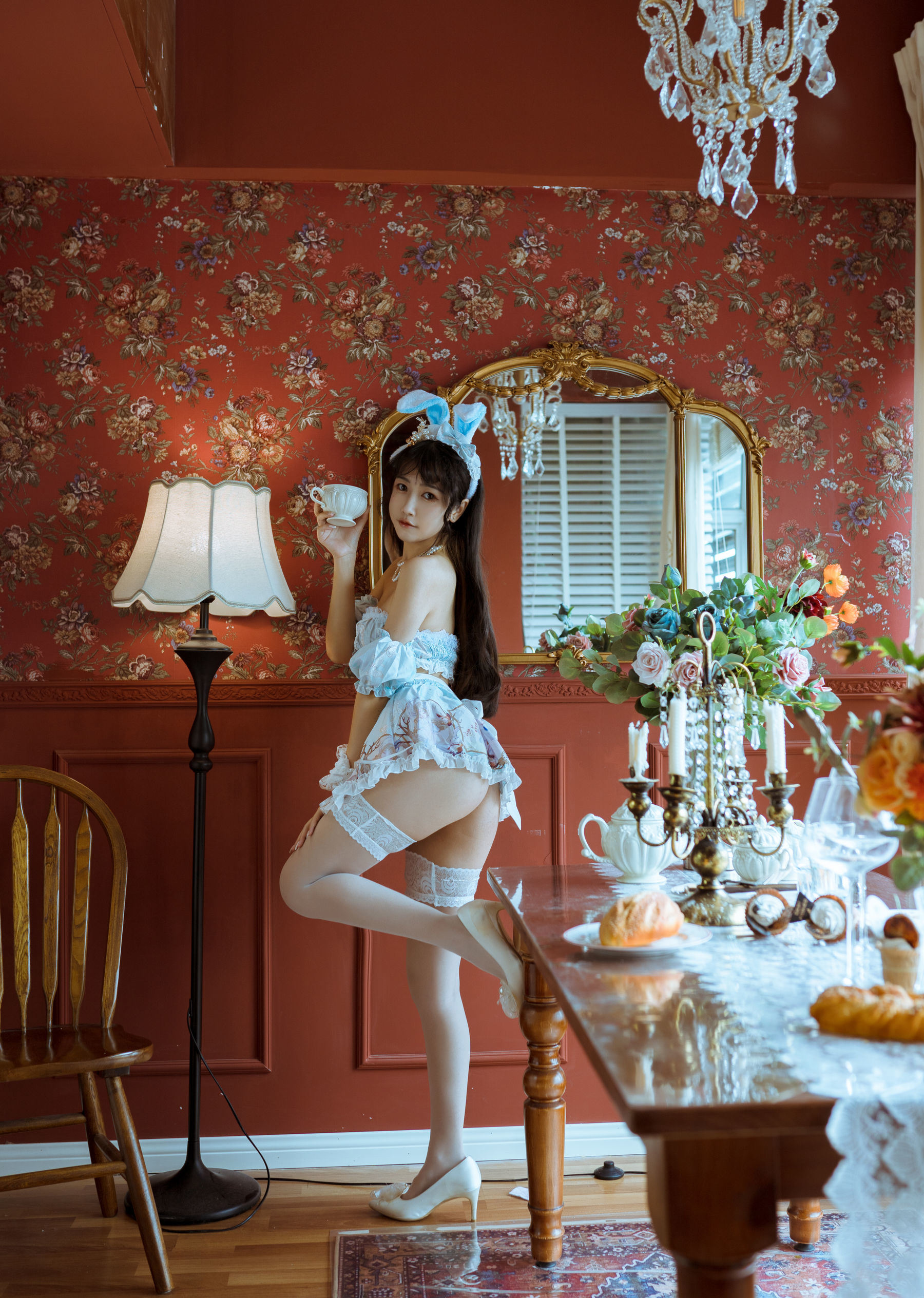 福利COS] 微博人氣Coser不呆猫 - 兔子女友