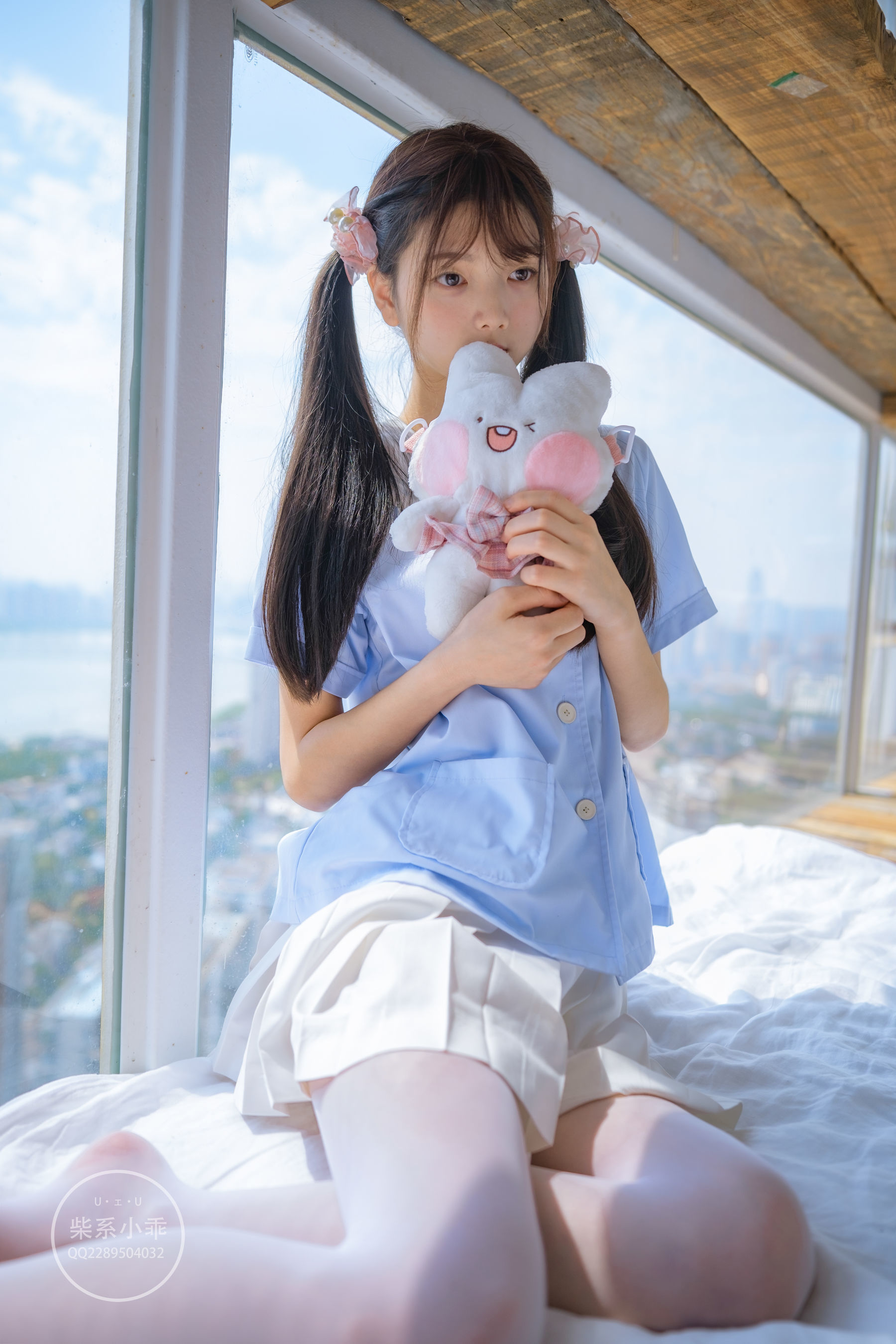 Welfare COS] Chai Series Xiao Guai (Zhi Guai Picture Book) - Clear Sky White Silk Double Ponytails