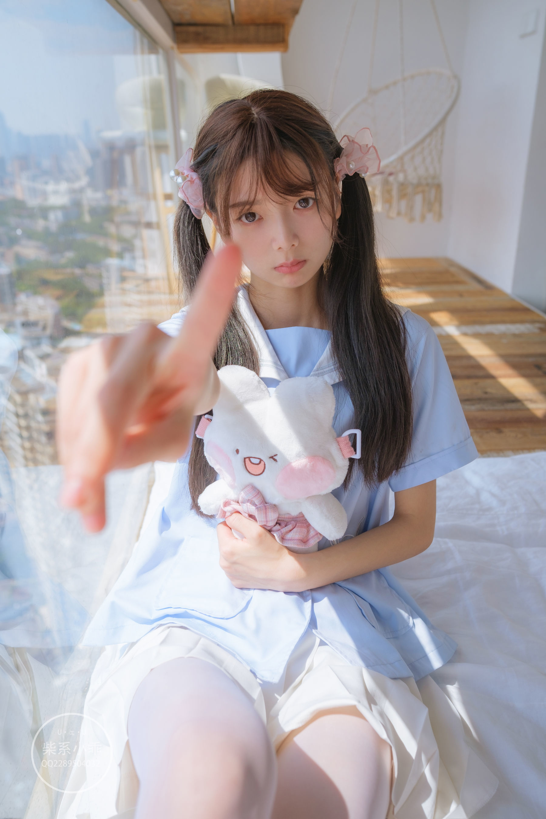 Welfare COS] Chai Series Xiao Guai (Zhi Guai Picture Book) - Clear Sky White Silk Double Ponytails