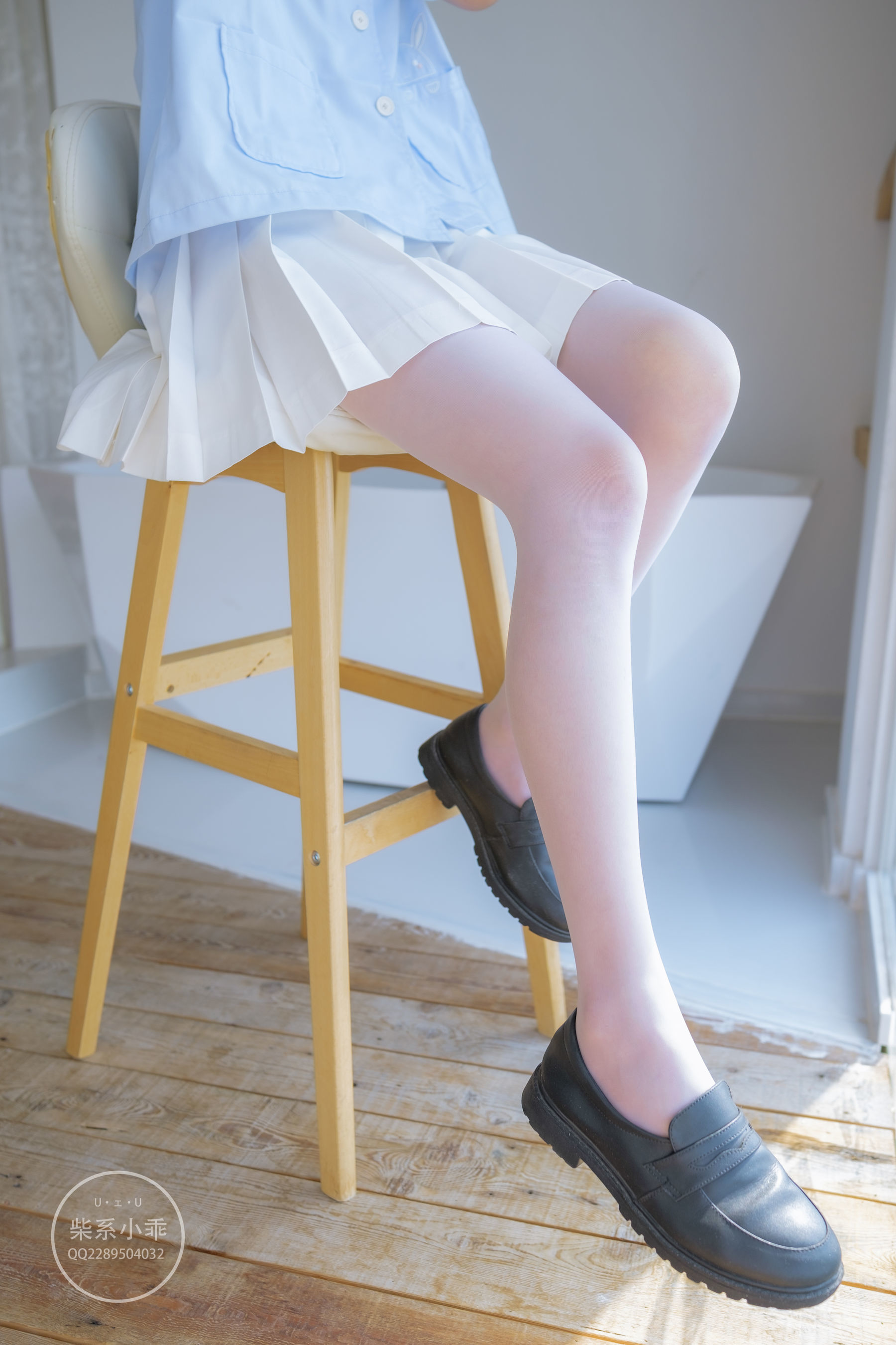 [福利COS] 柴系小乖(稚乖画册) - 晴空 白丝双马尾