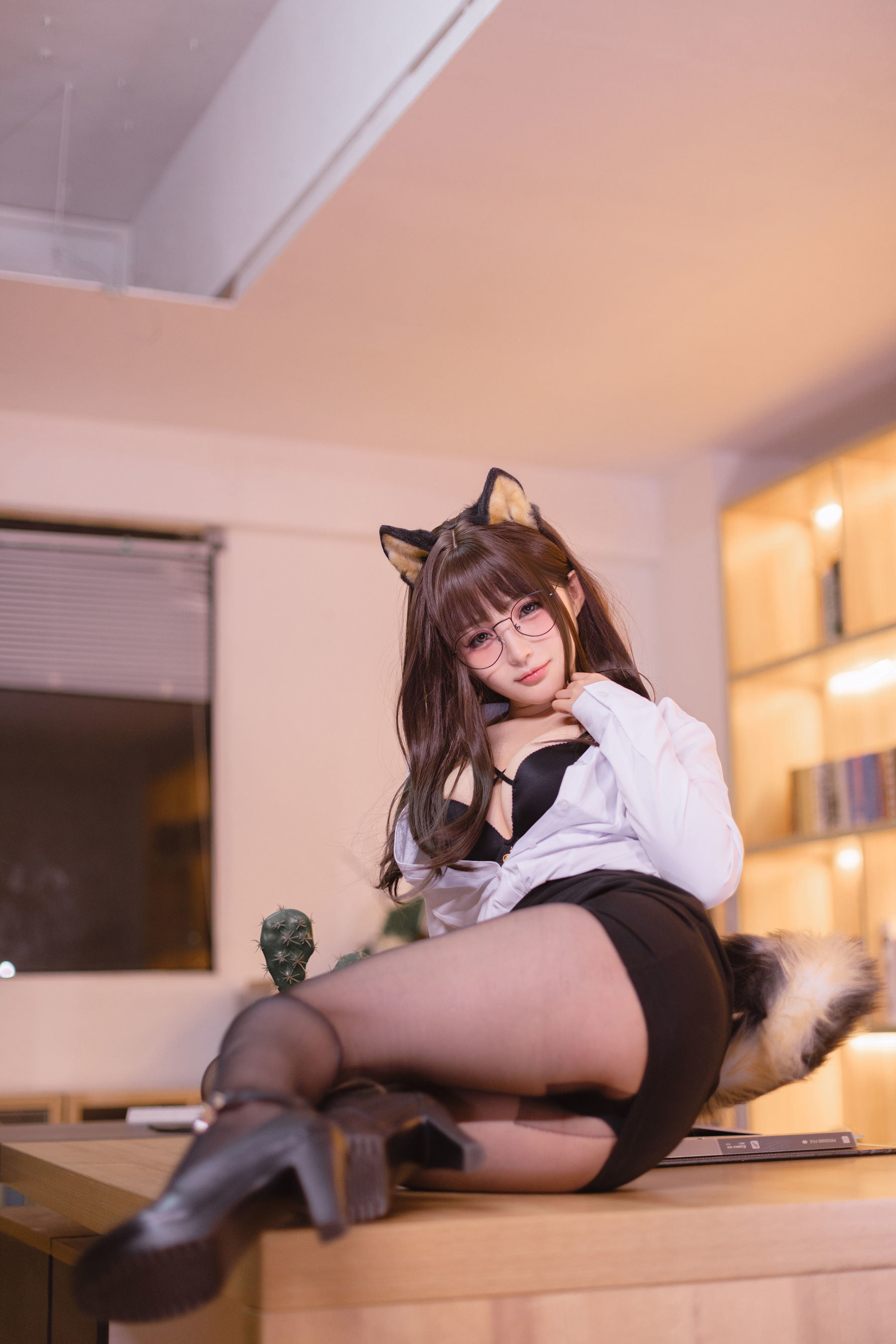 福利COS] 櫻井宁宁 - 柴犬OL