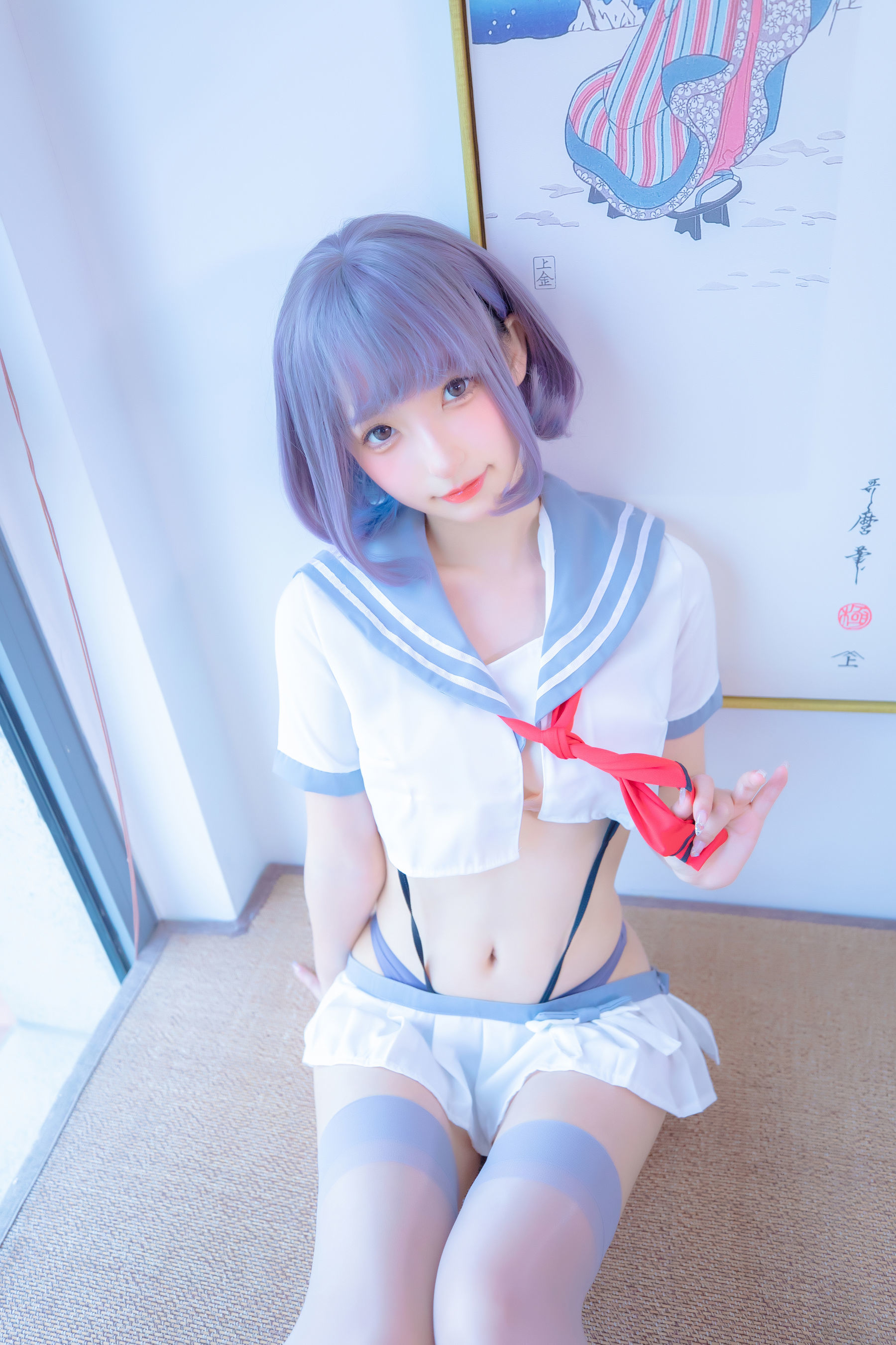 福利COS] 神樂坂真冬 灰絲吊帶JK