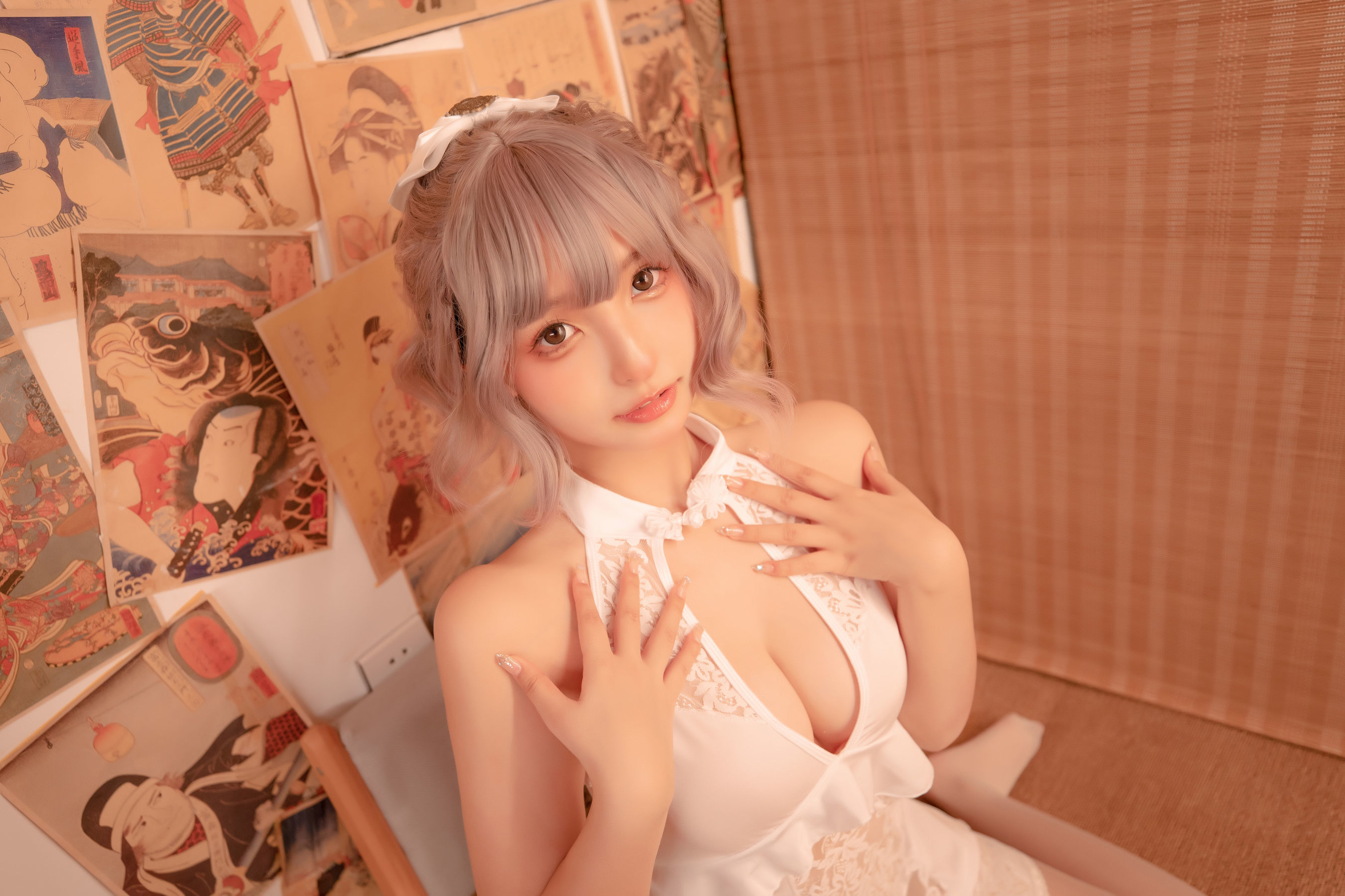 福利COS] 神樂坂真冬 白旗袍