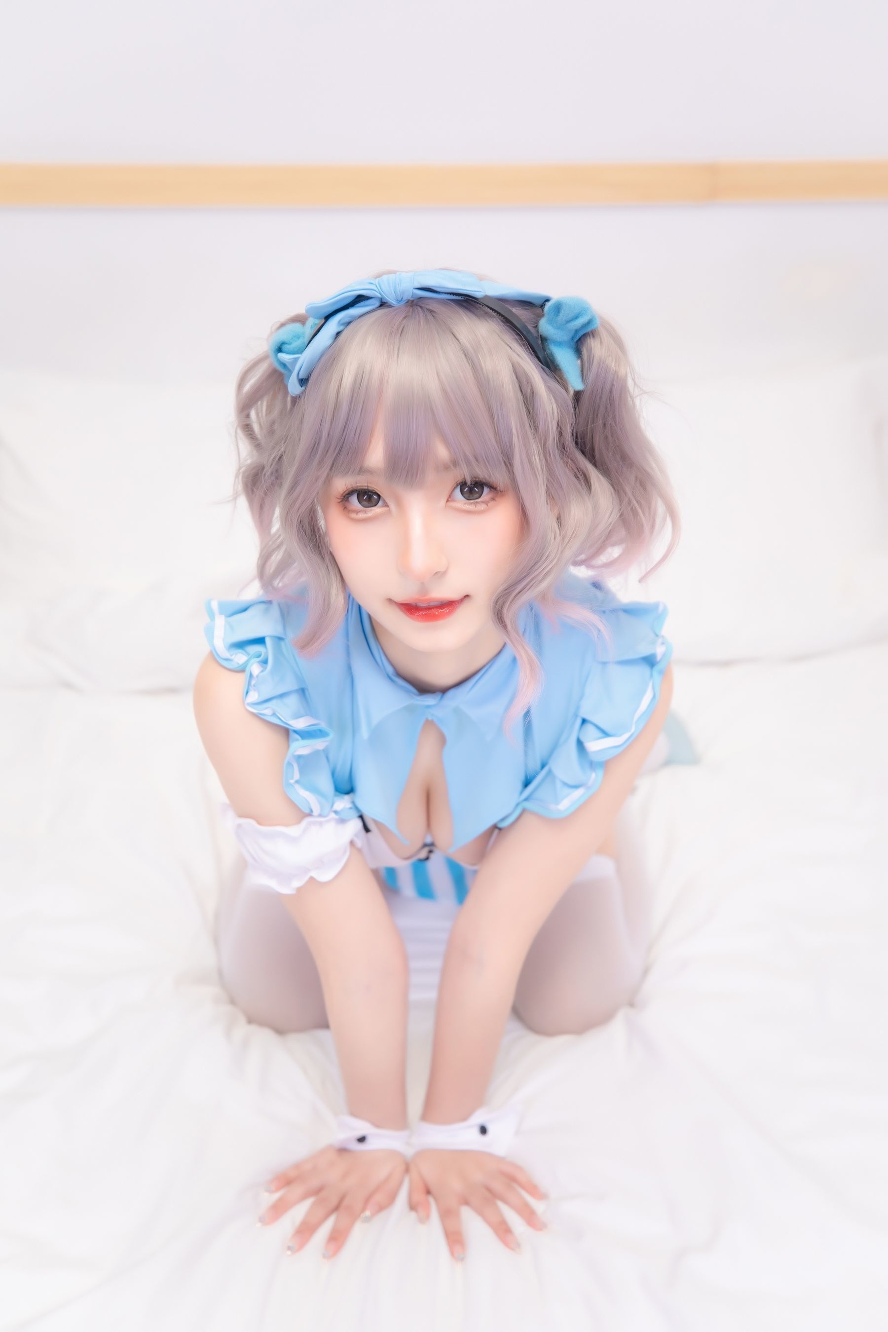 福利COS] 神楽坂真冬 藍調女仆