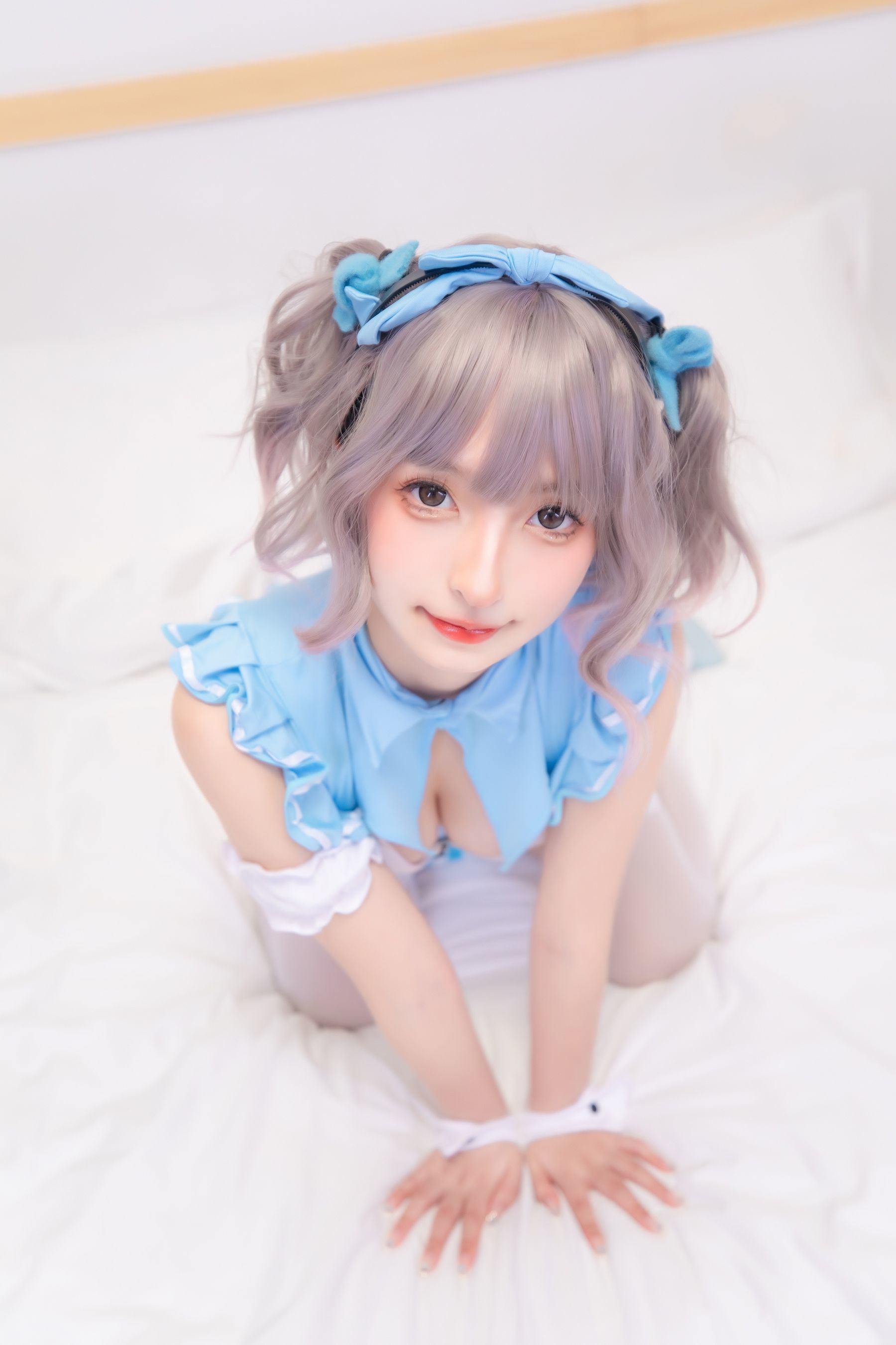 福利COS] 神楽坂真冬 藍調女仆
