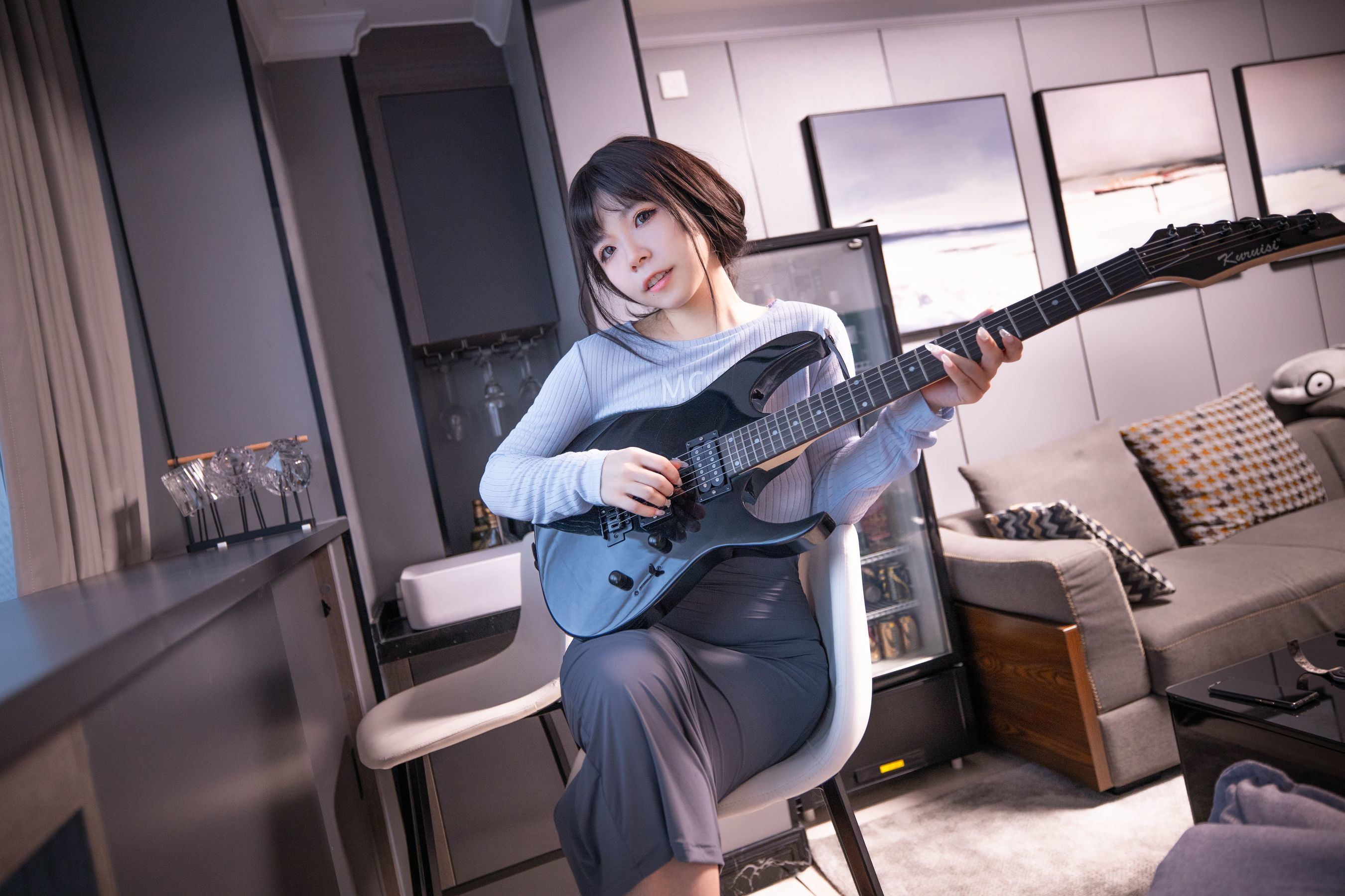 福利COS] 自閉顏球球(無顏小天使wy) - 吉他妹妹