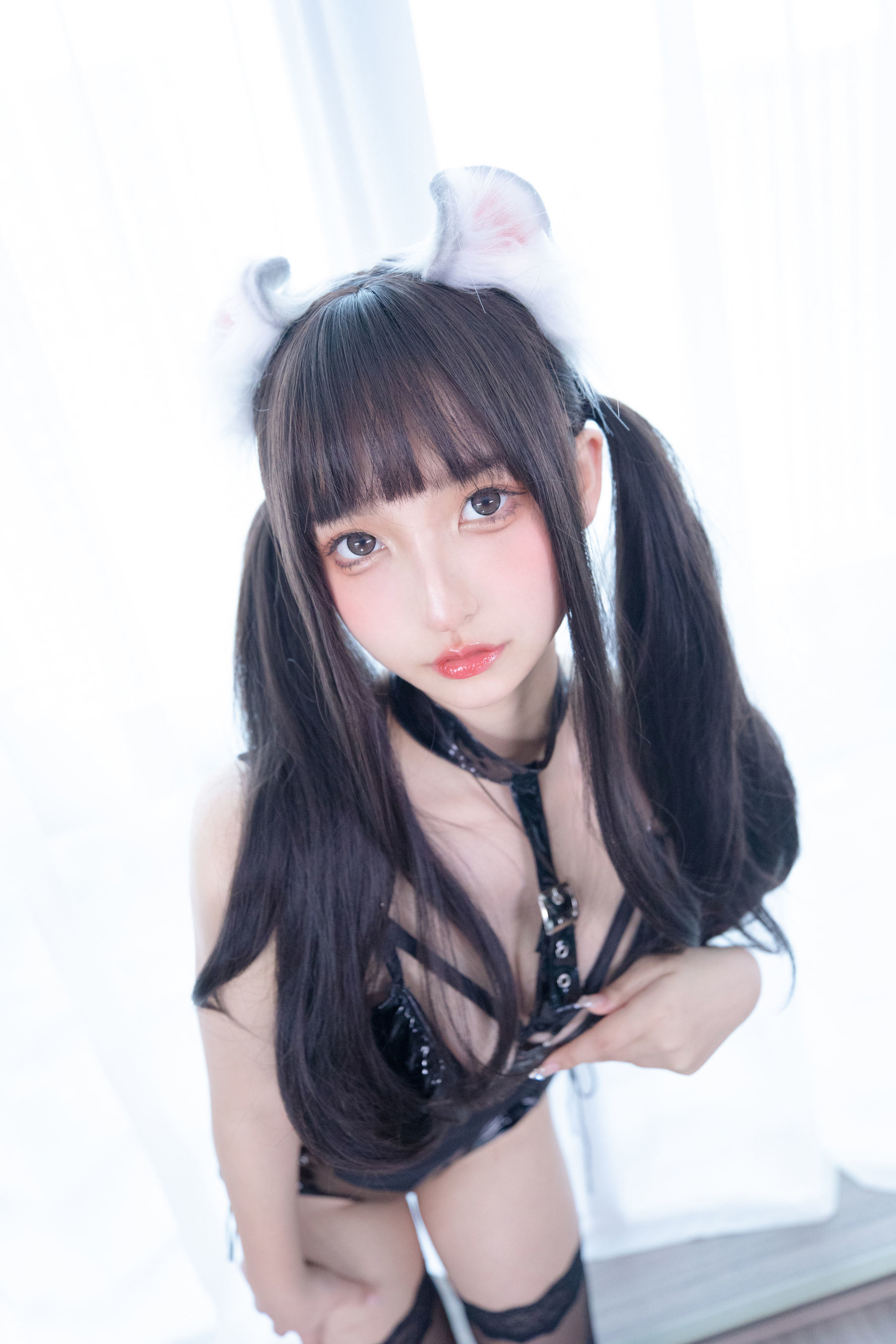 福利COS] 蘿莉神樂板真冬 黑絲與黑膠