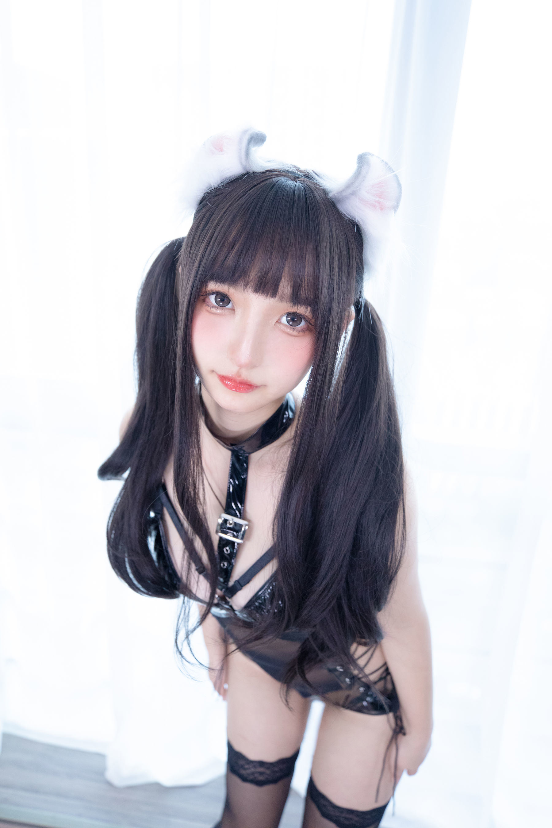 福利COS] 蘿莉神樂板真冬 黑絲與黑膠