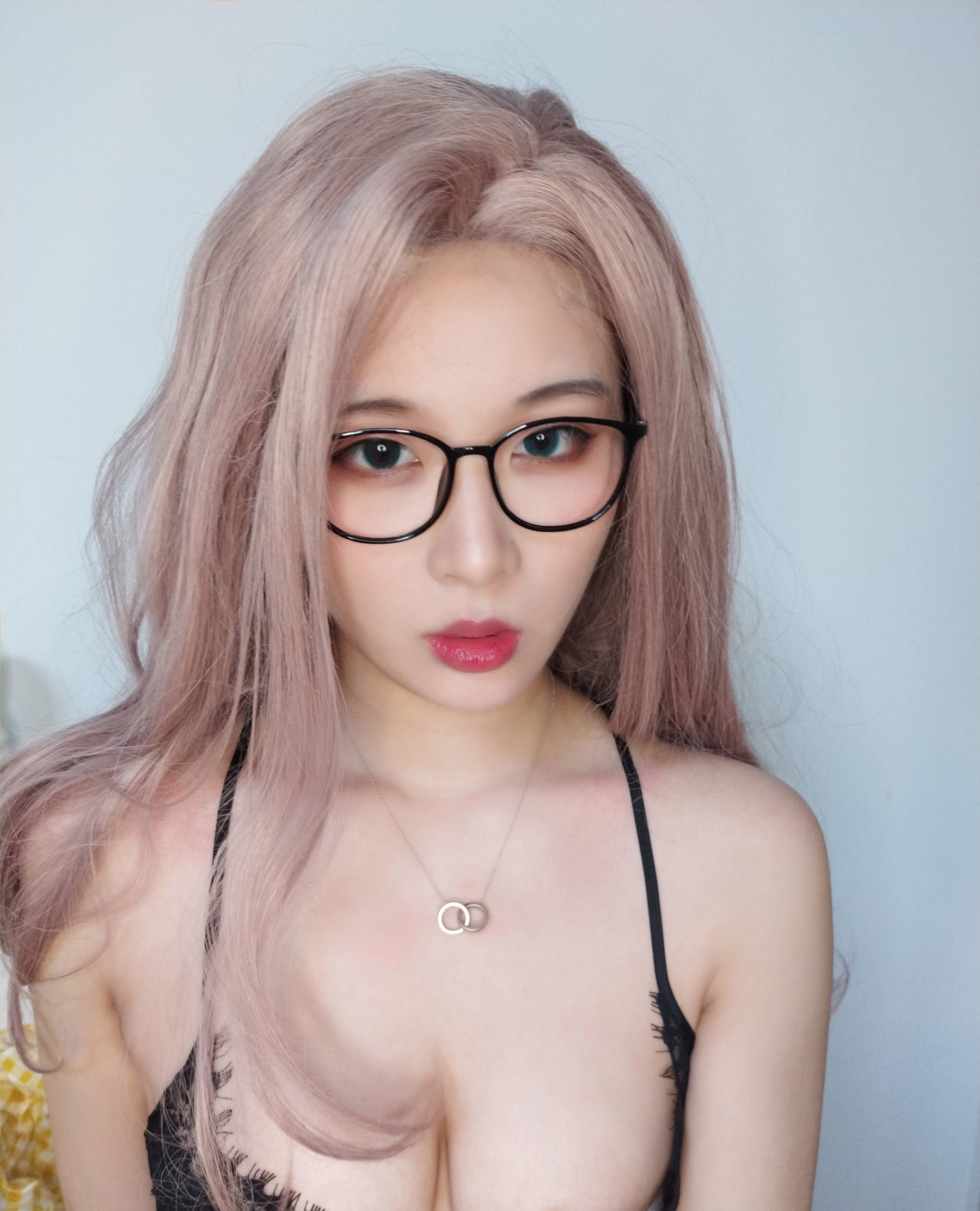 Welfare COS] Xuân Tiêu Học tỷ - Cô gái kính