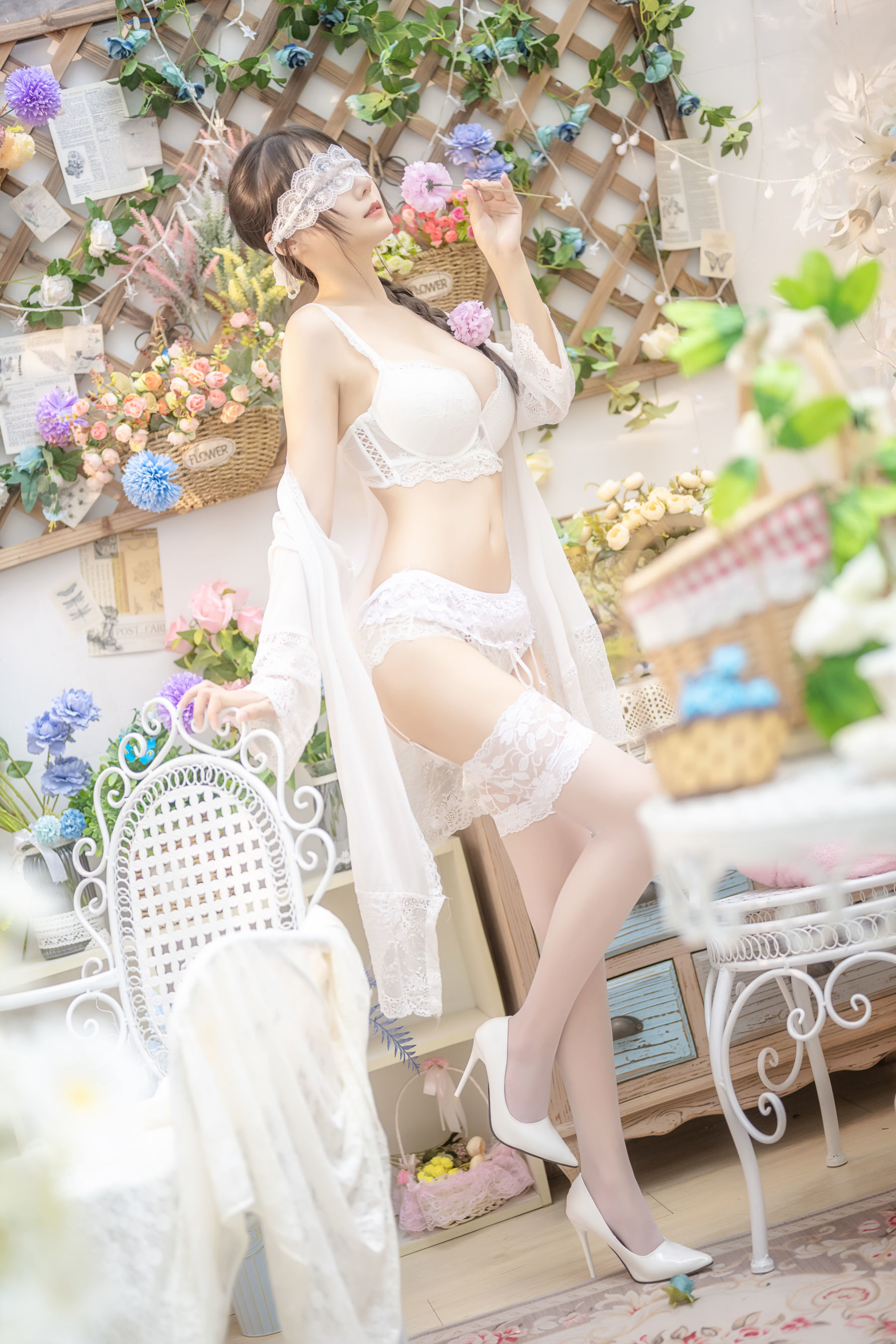 福利COS] 香草喵露露寫真 - 白色玫瑰