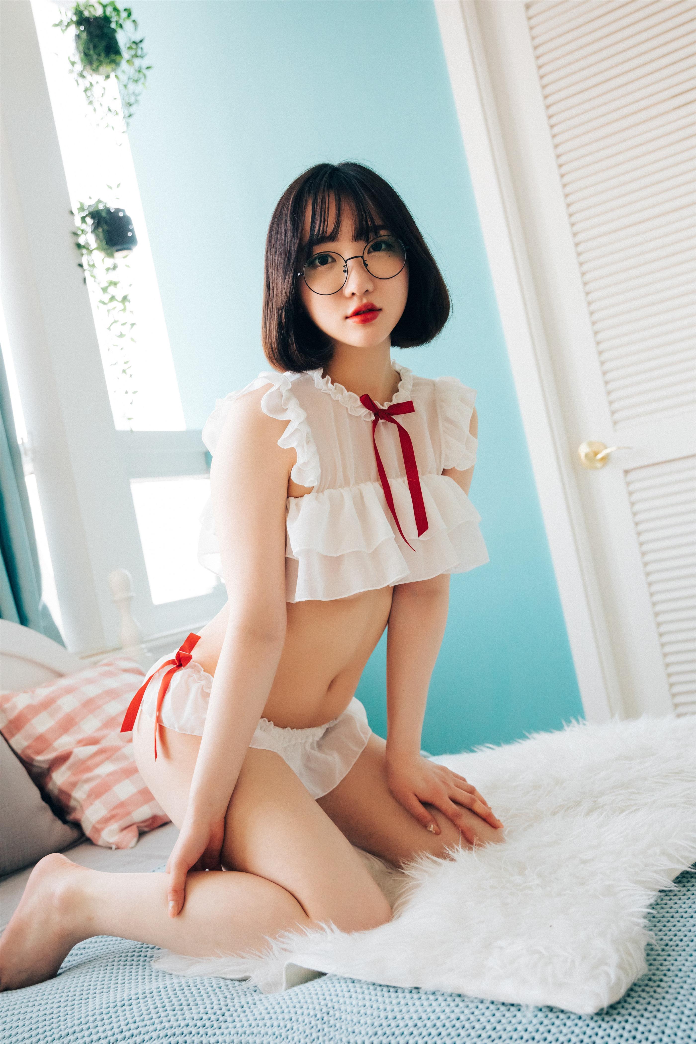 盧齊] 曄銀 – 女王回來了 [98P