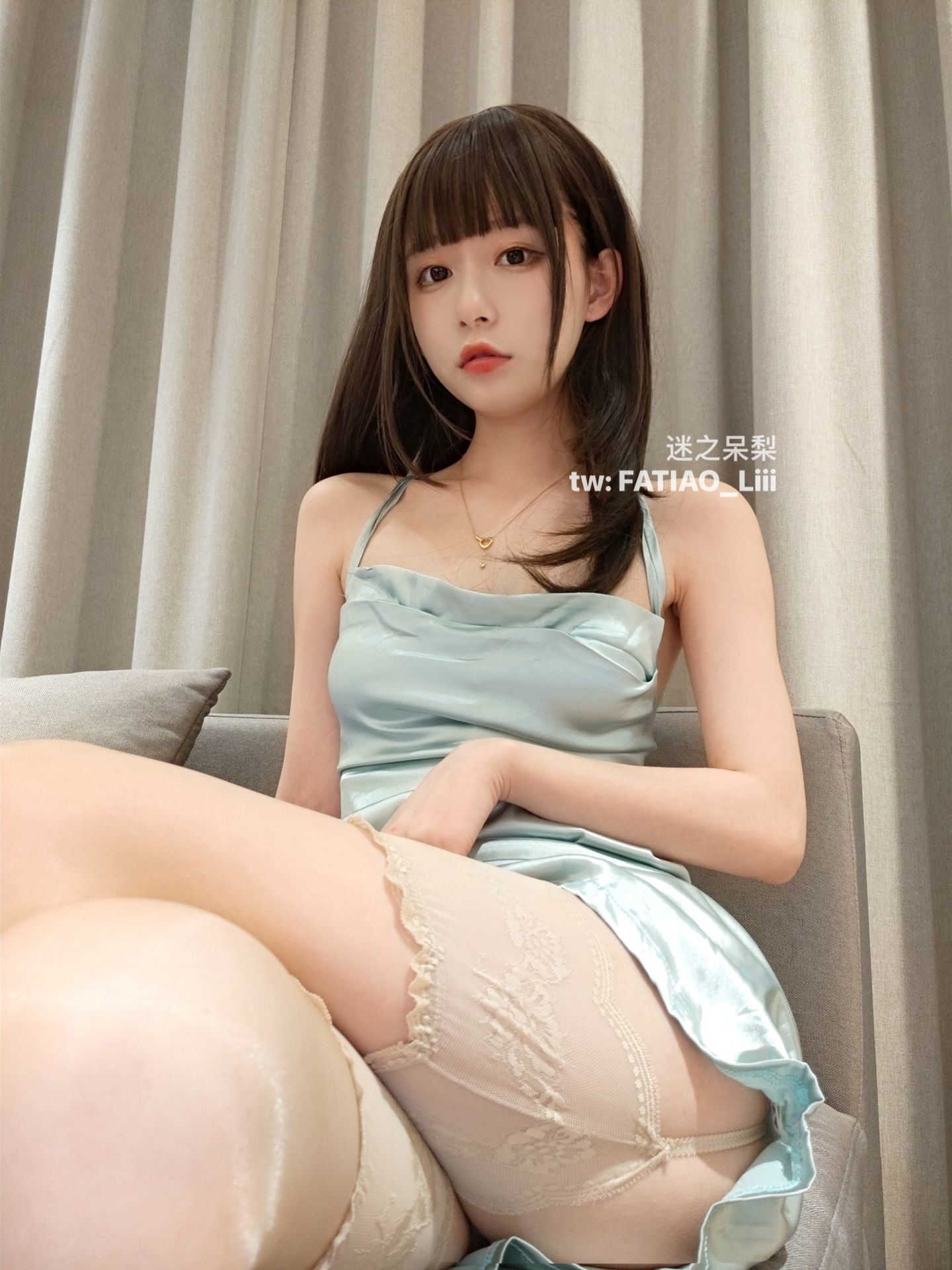 fantia] Mê Chi Đần Lý (Phát Triệu Thiếu Nữ) - Nhìn tôi