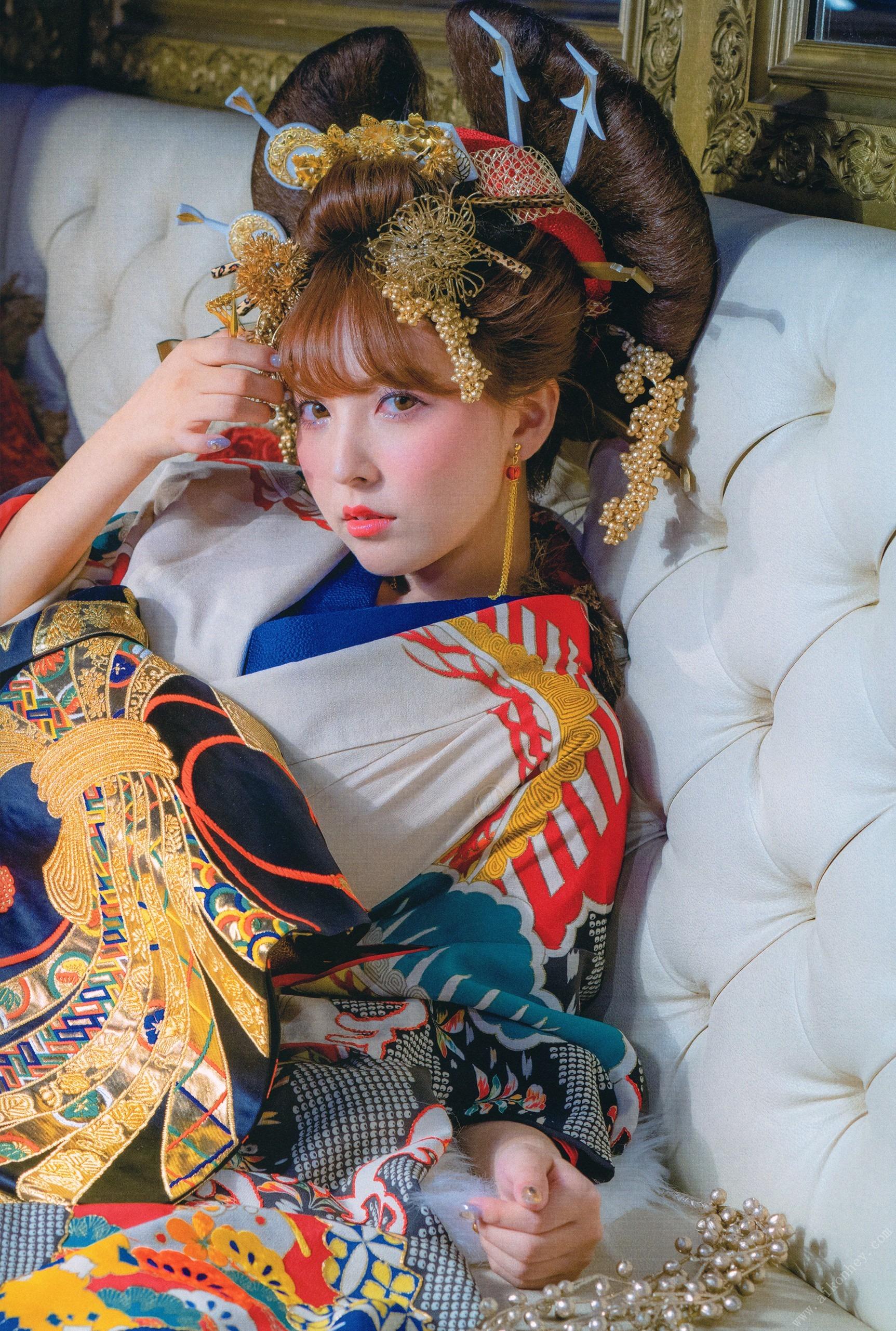 ยูอา มิคามิ - หนังสือภาพโฮกะไก 『วะมิโชวะมิ』 125P