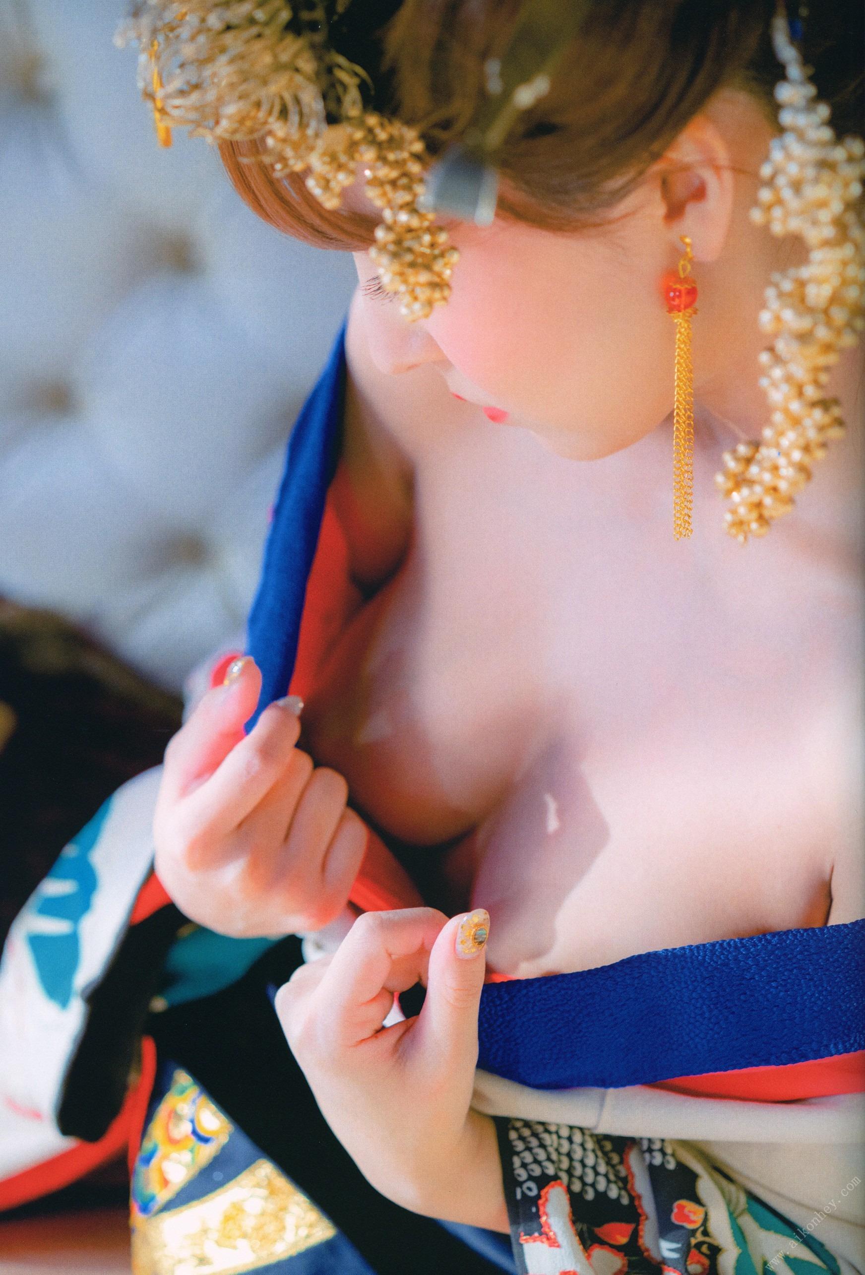 ยูอา มิคามิ - หนังสือภาพโฮกะไก 『วะมิโชวะมิ』 125P