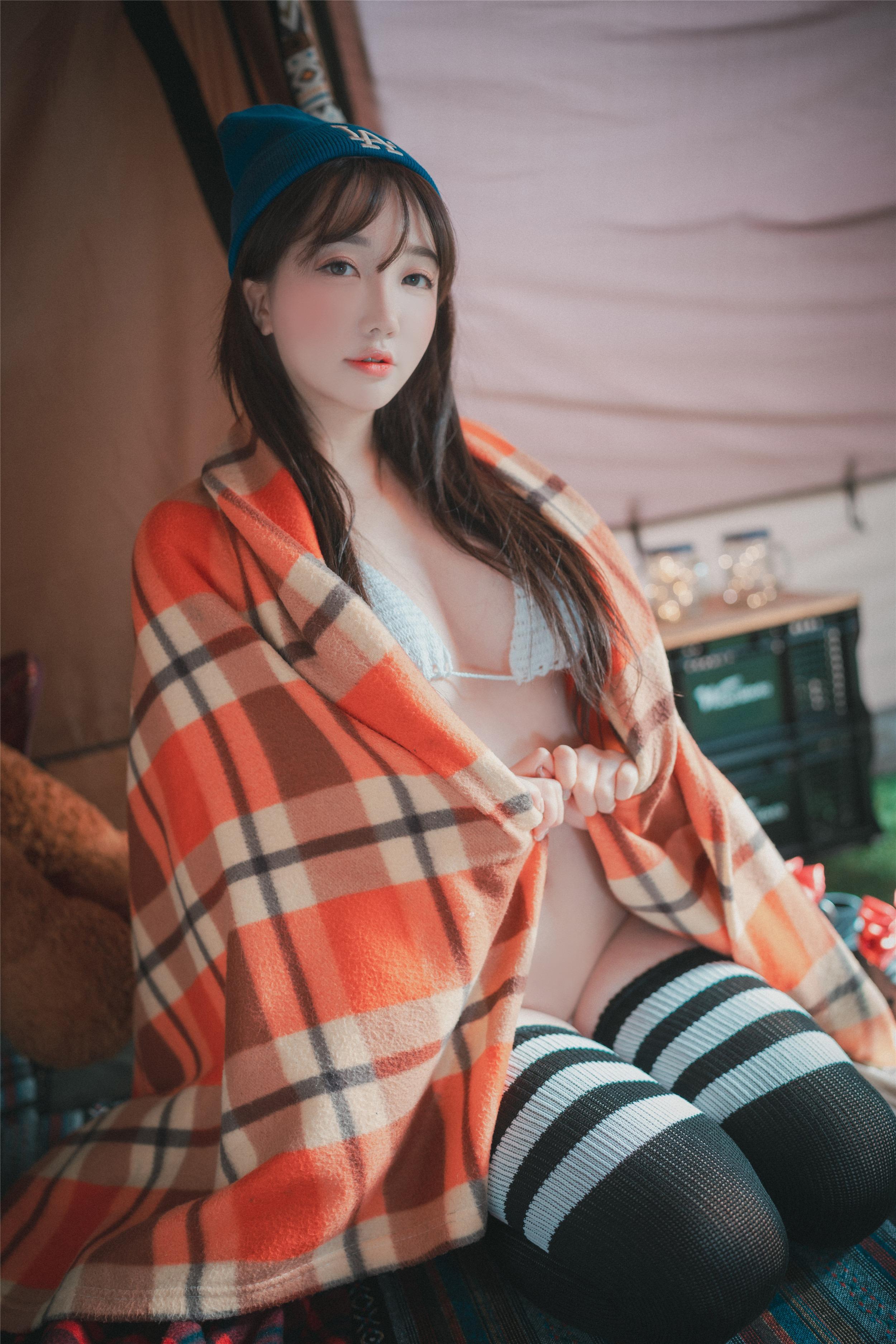 DJAWA Photo - Son Ye-Eun (손예은) - Glamping Lãng Mạn Mùa Đông 154P