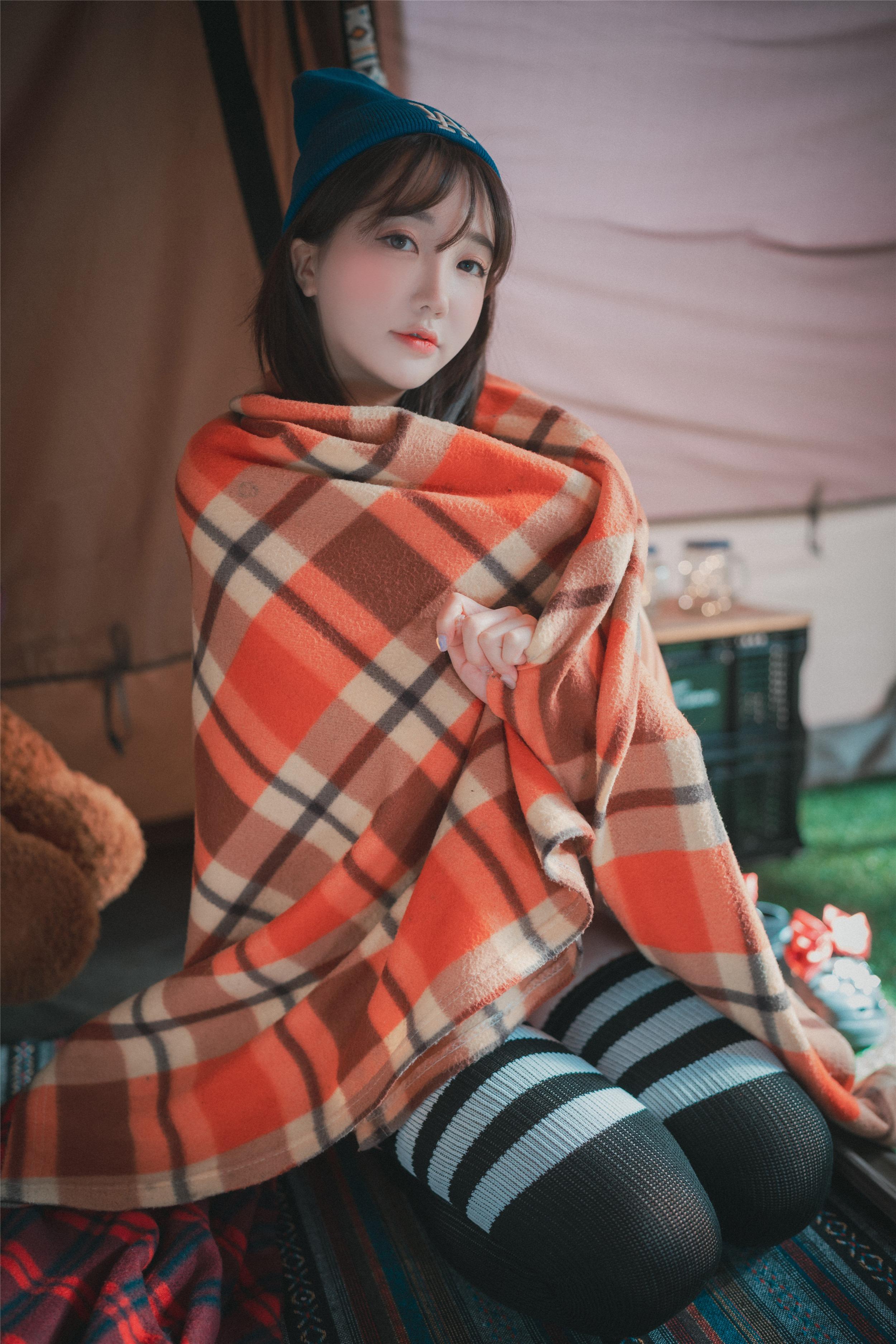 DJAWA Photo - Son Ye-Eun (손예은) - Glamping Lãng Mạn Mùa Đông 154P