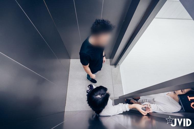 JVID] Lạc Lạc - Thang máy lăng nhục 125P