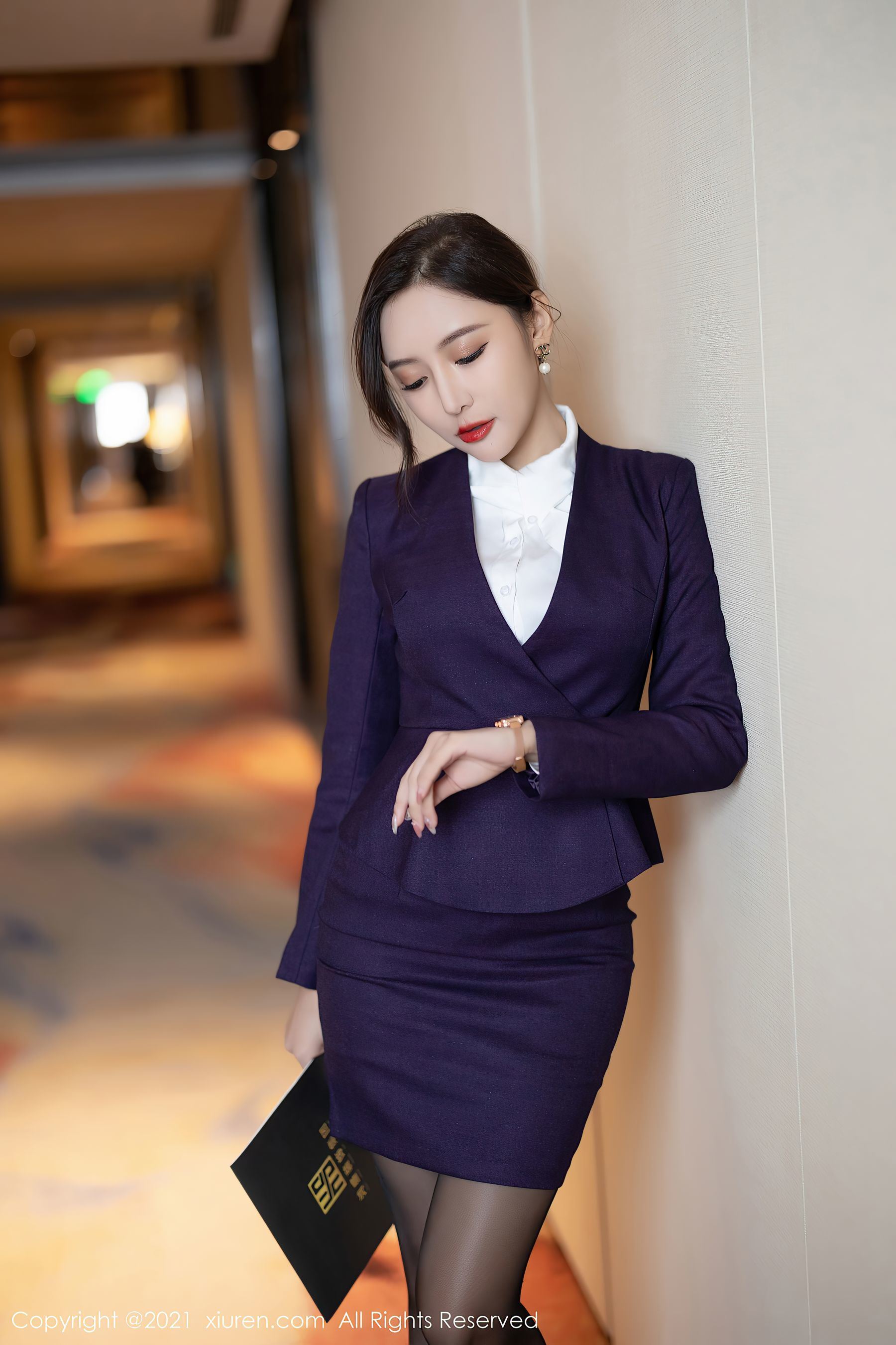 XiuRen No.4184 Wang Xinyao Yanni OL Black Stockings Legs