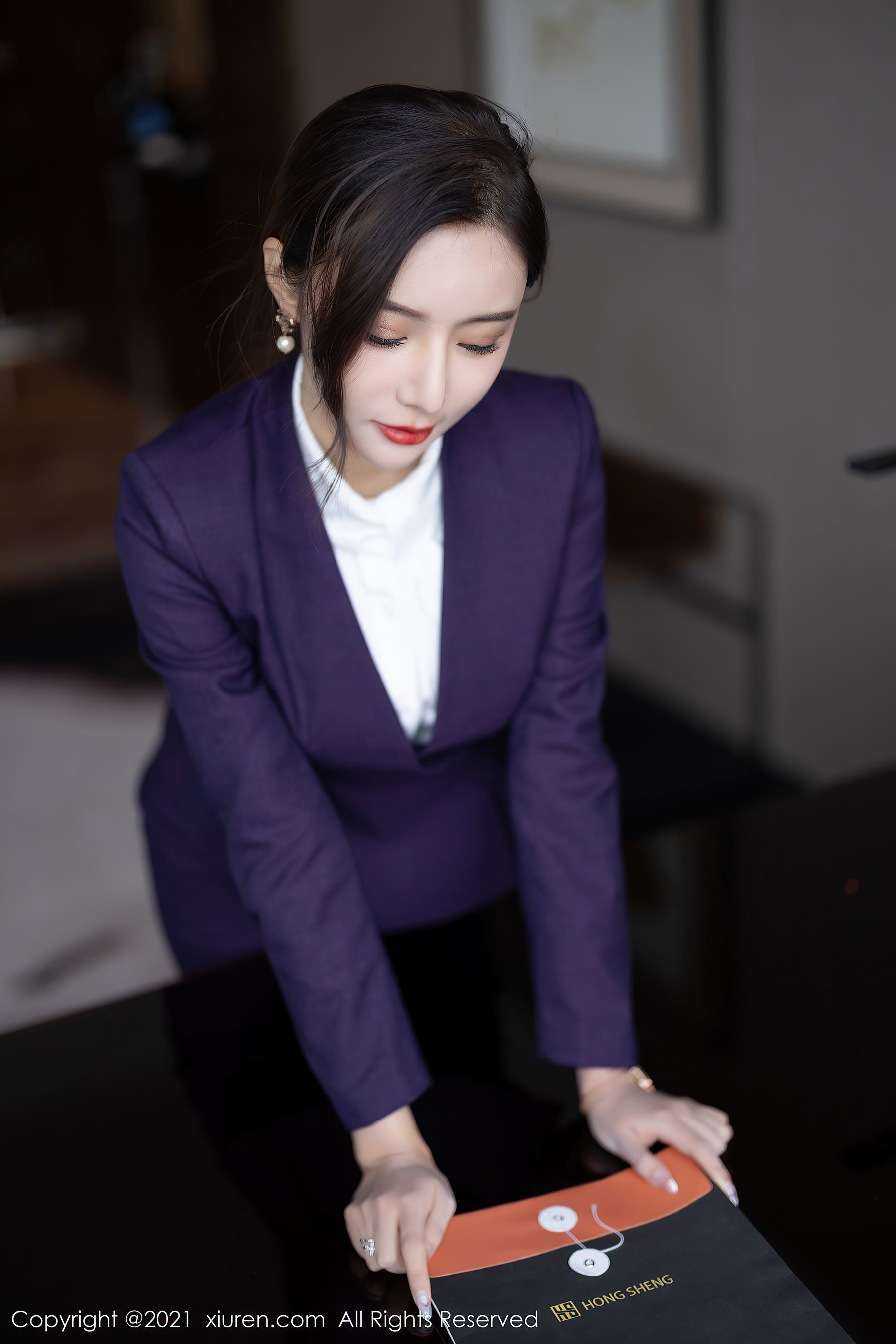 XiuRen No.4184 Wang Xinyao Yanni OL Black Stockings Legs