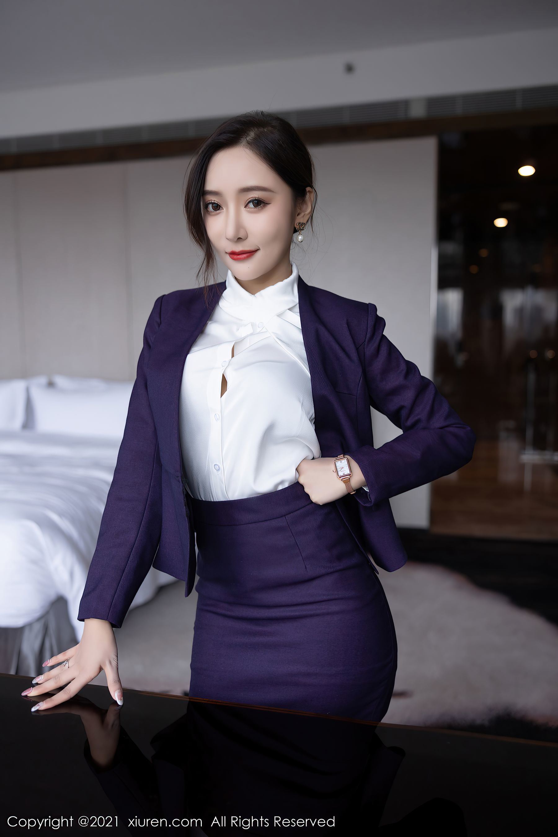 XiuRen No.4184 Wang Xinyao Yanni OL tất đen chân đẹp