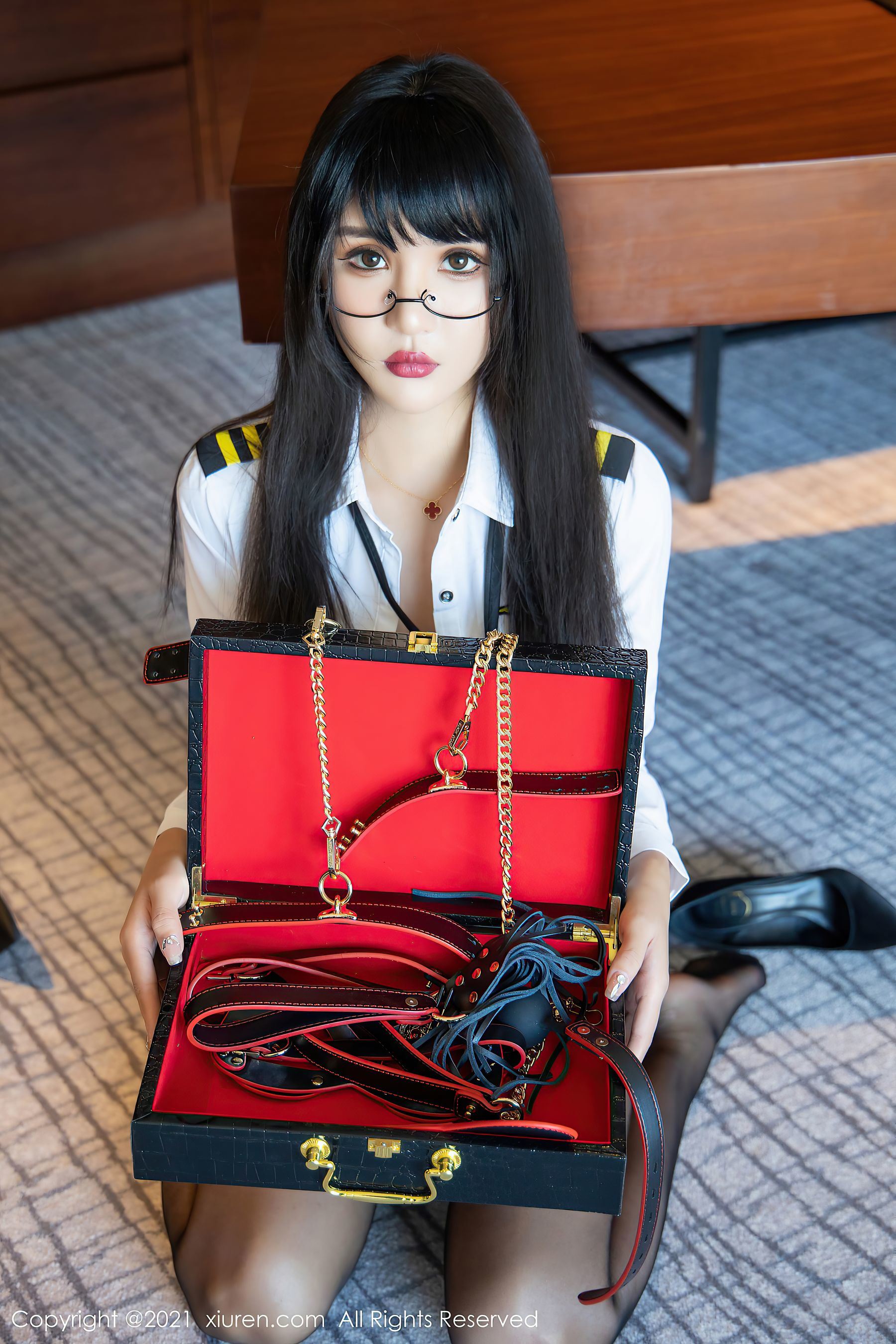 XiuRen No.4207 Emily Yin Fei