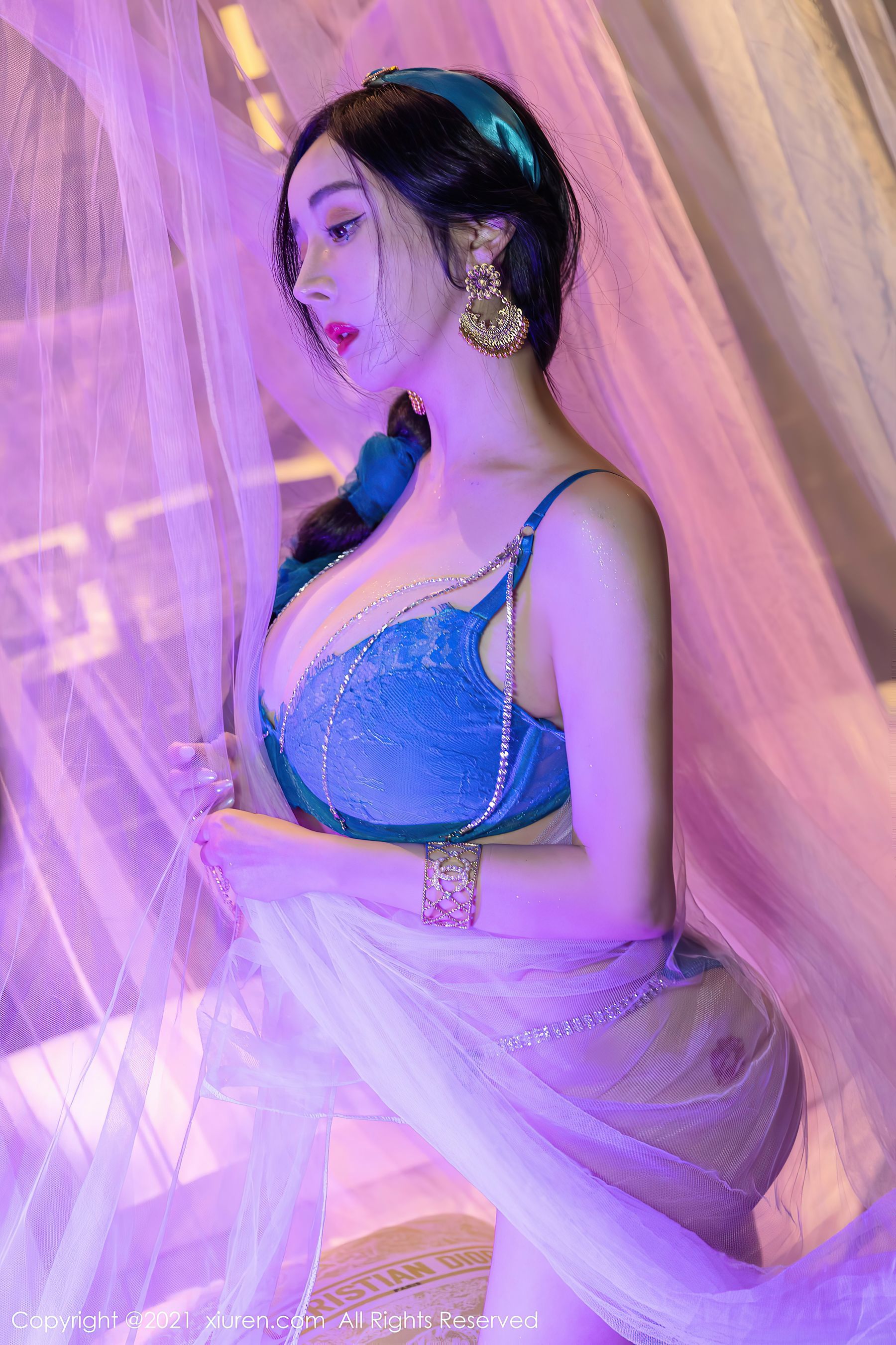 XiuRen] Số 4243 Yun Er
