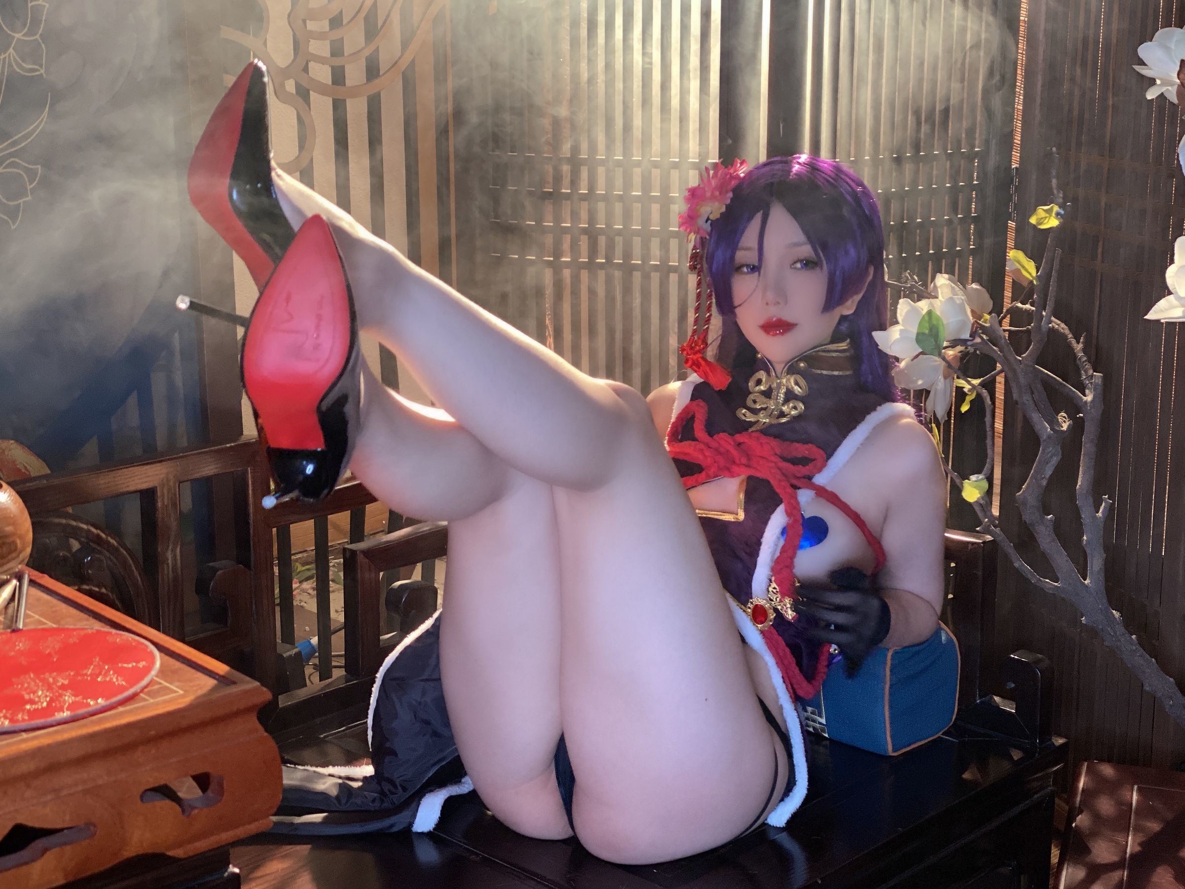 Cosplay Ngôi Sao Mạng] Nhất Bắc Diệc Bắc - Nai Quang Áo Cờ